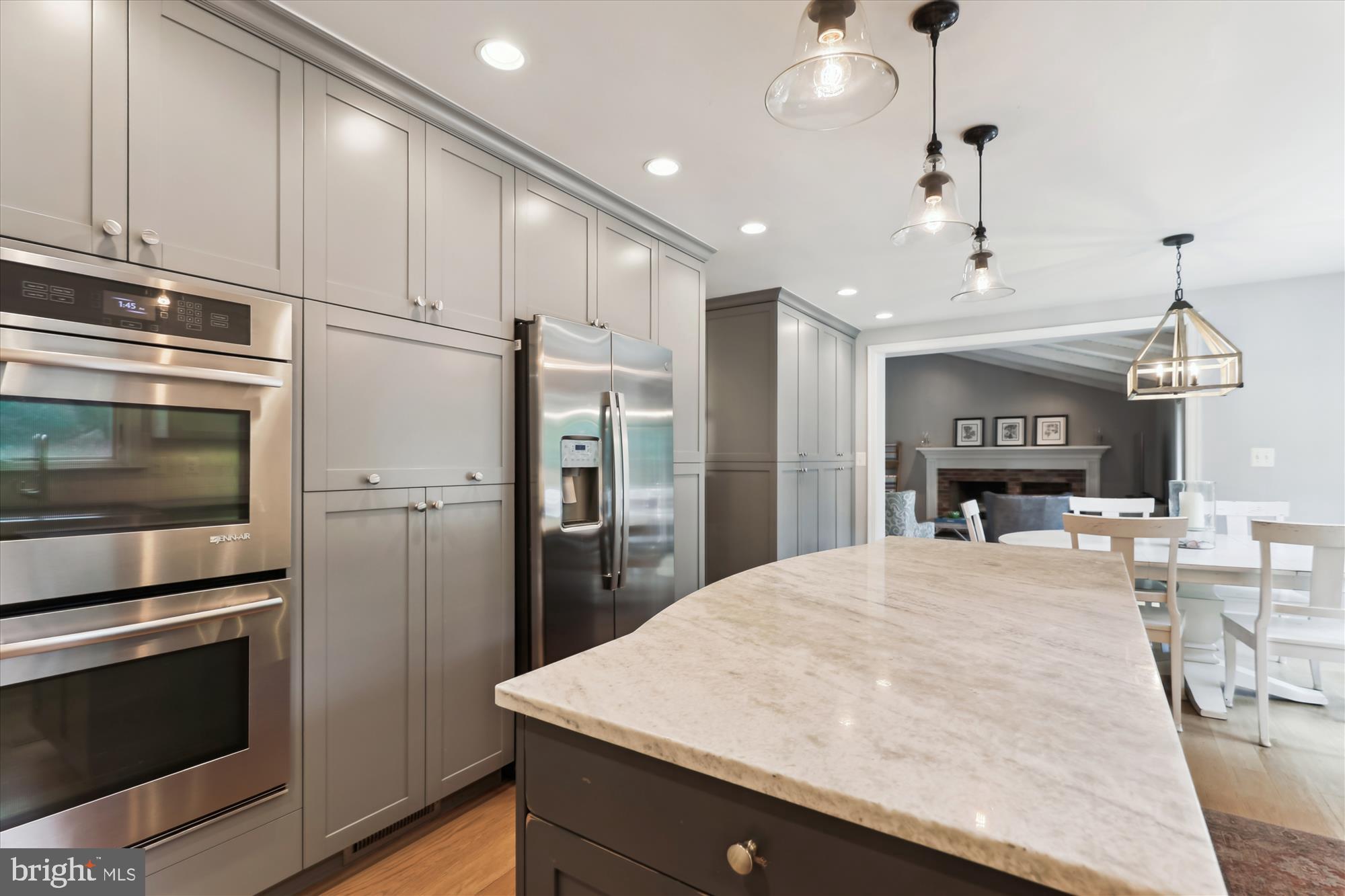 WAPLES MILL ESTATES - Residential