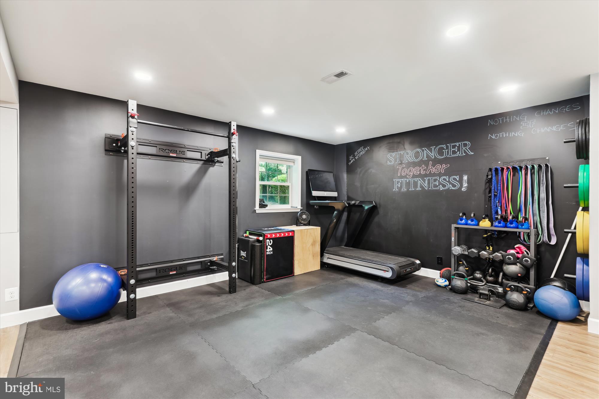 WAPLES MILL ESTATES - Residential