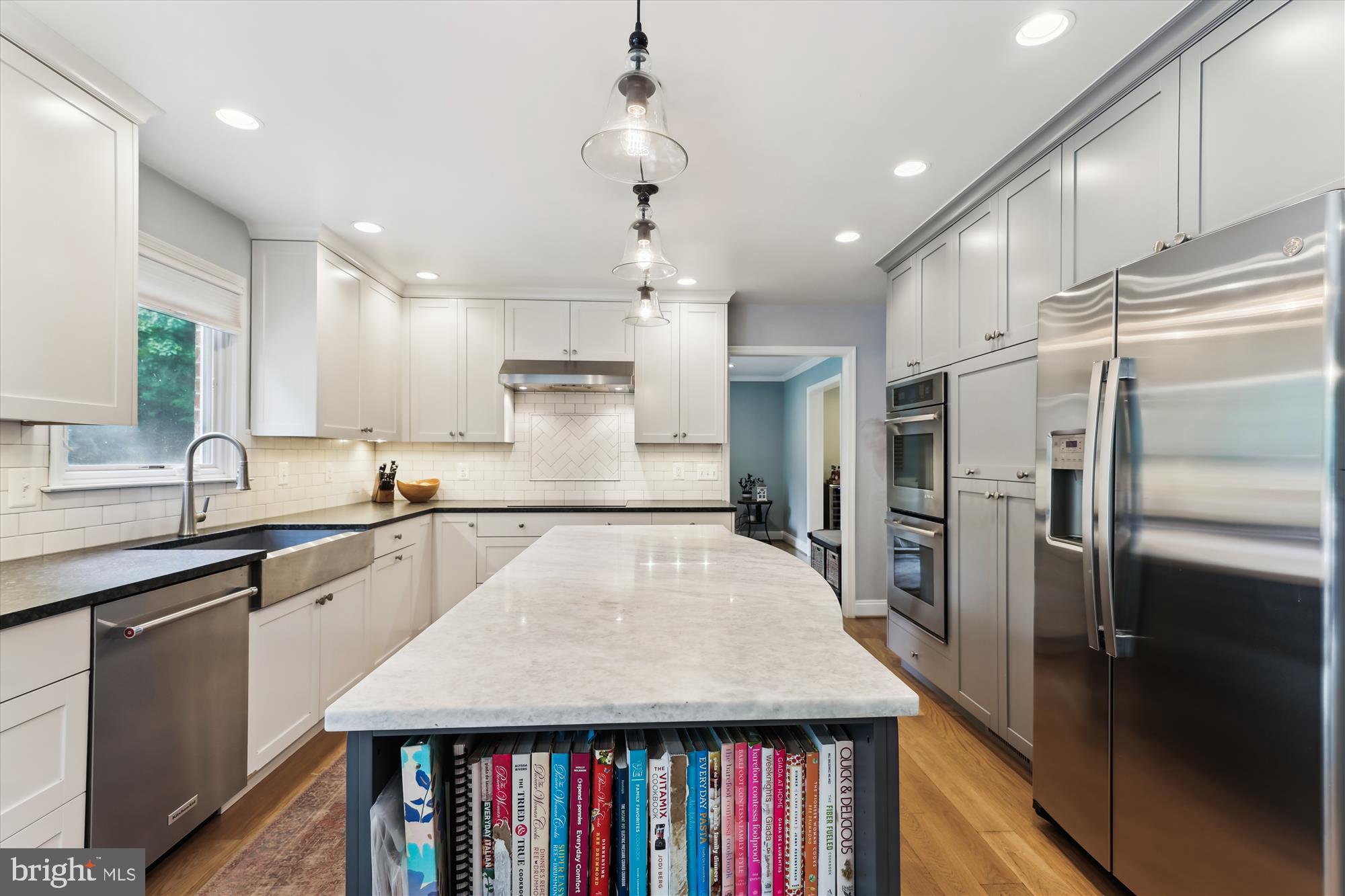 WAPLES MILL ESTATES - Residential