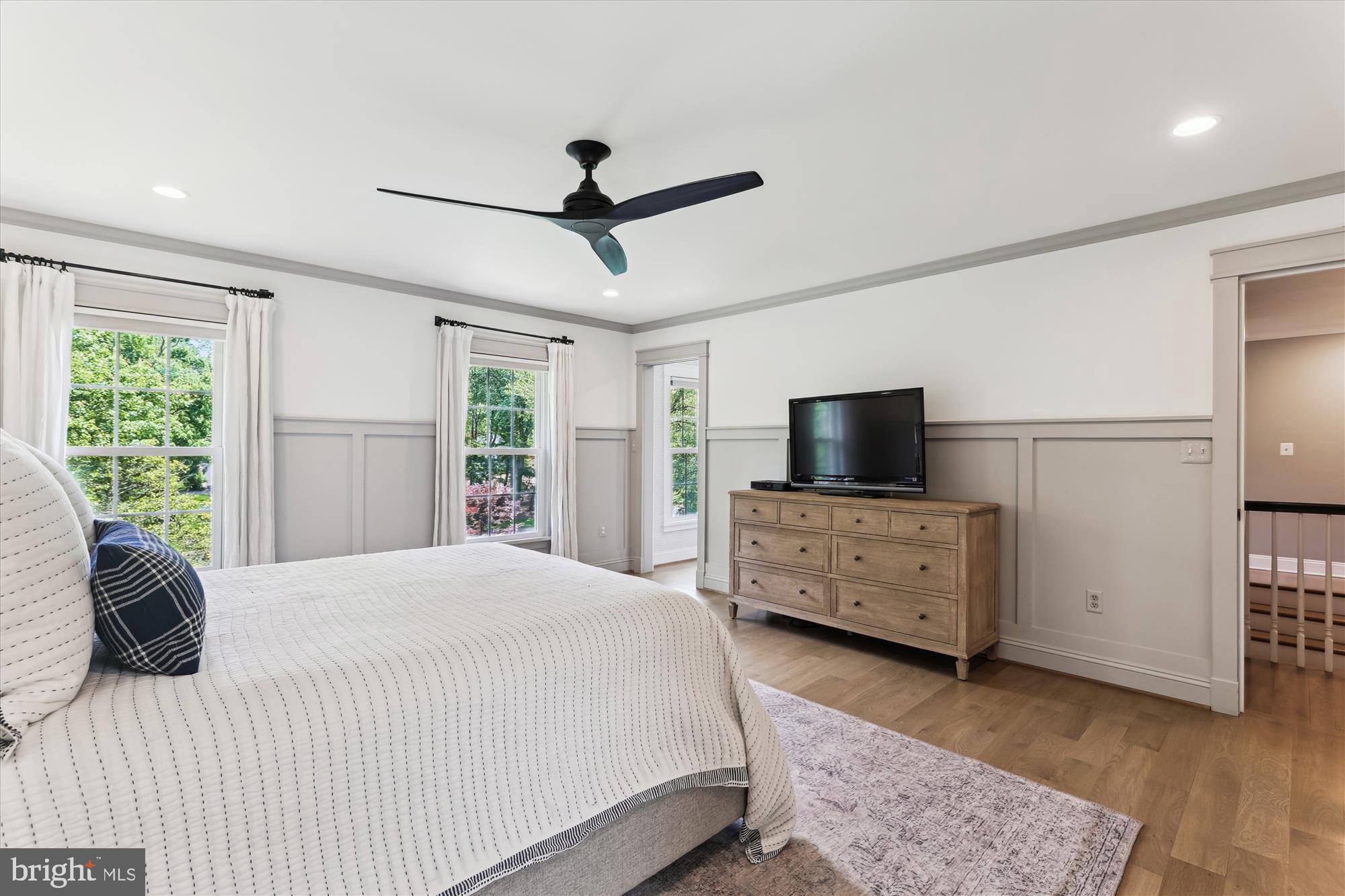 WAPLES MILL ESTATES - Residential