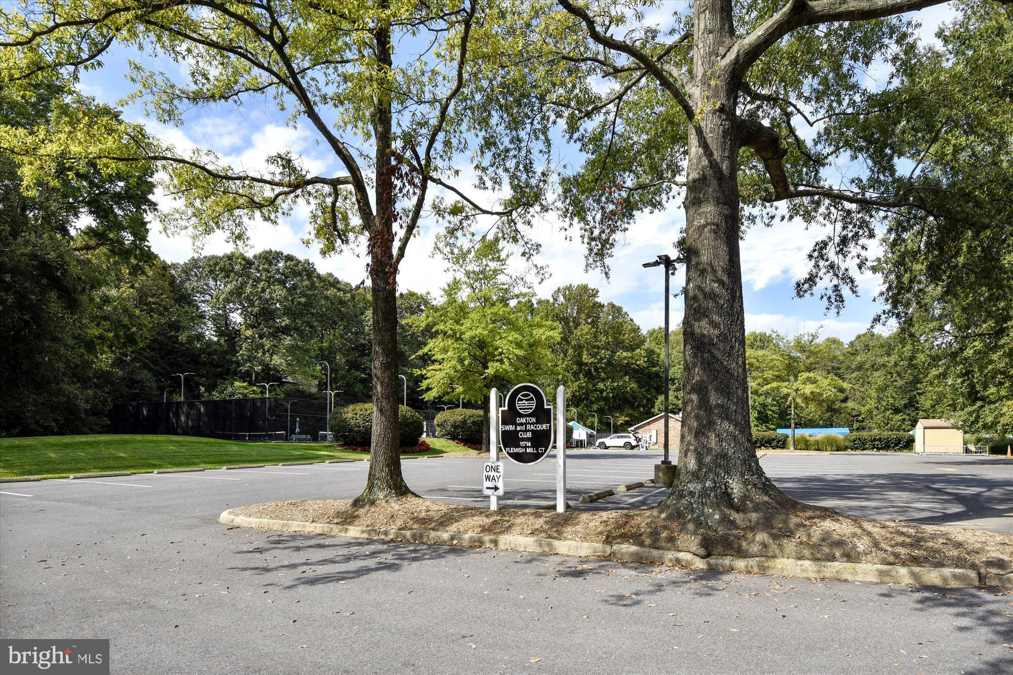 WAPLES MILL ESTATES - Residential