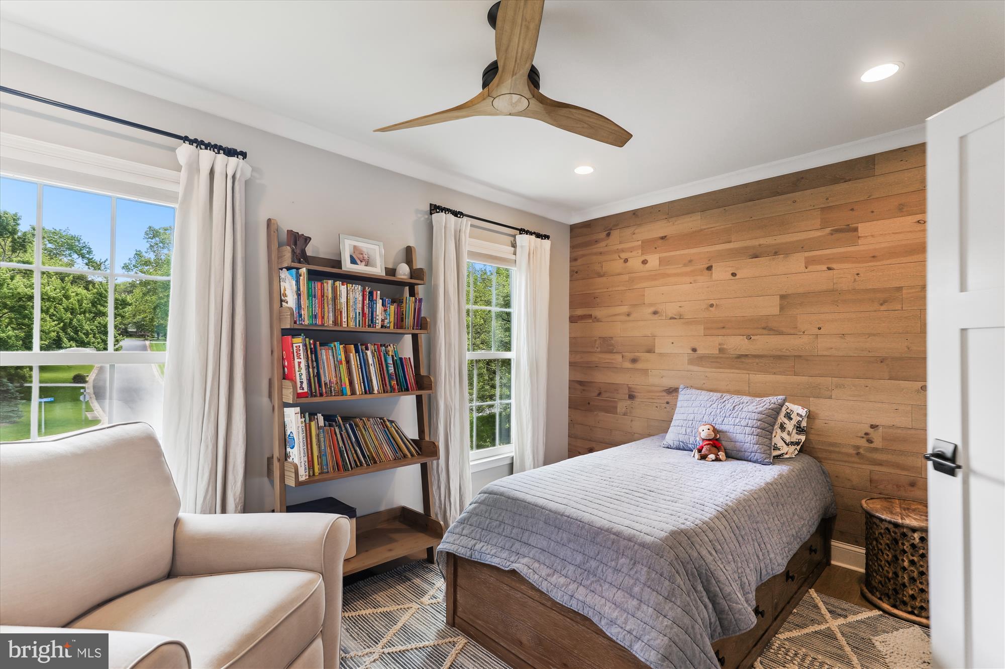 WAPLES MILL ESTATES - Residential