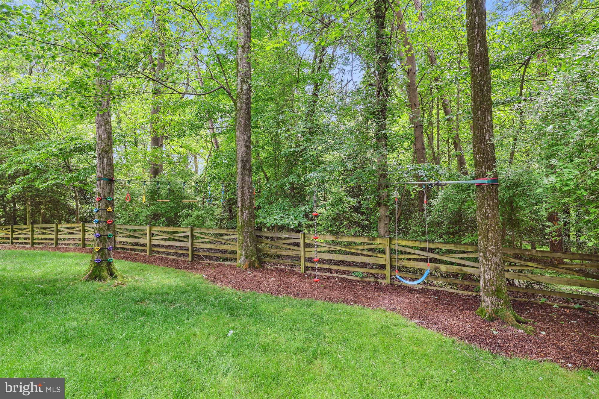 WAPLES MILL ESTATES - Residential