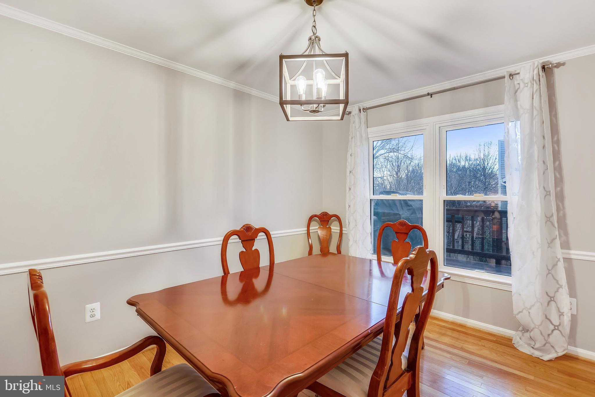 WILLIAMSBURG VILLAGE - Residential