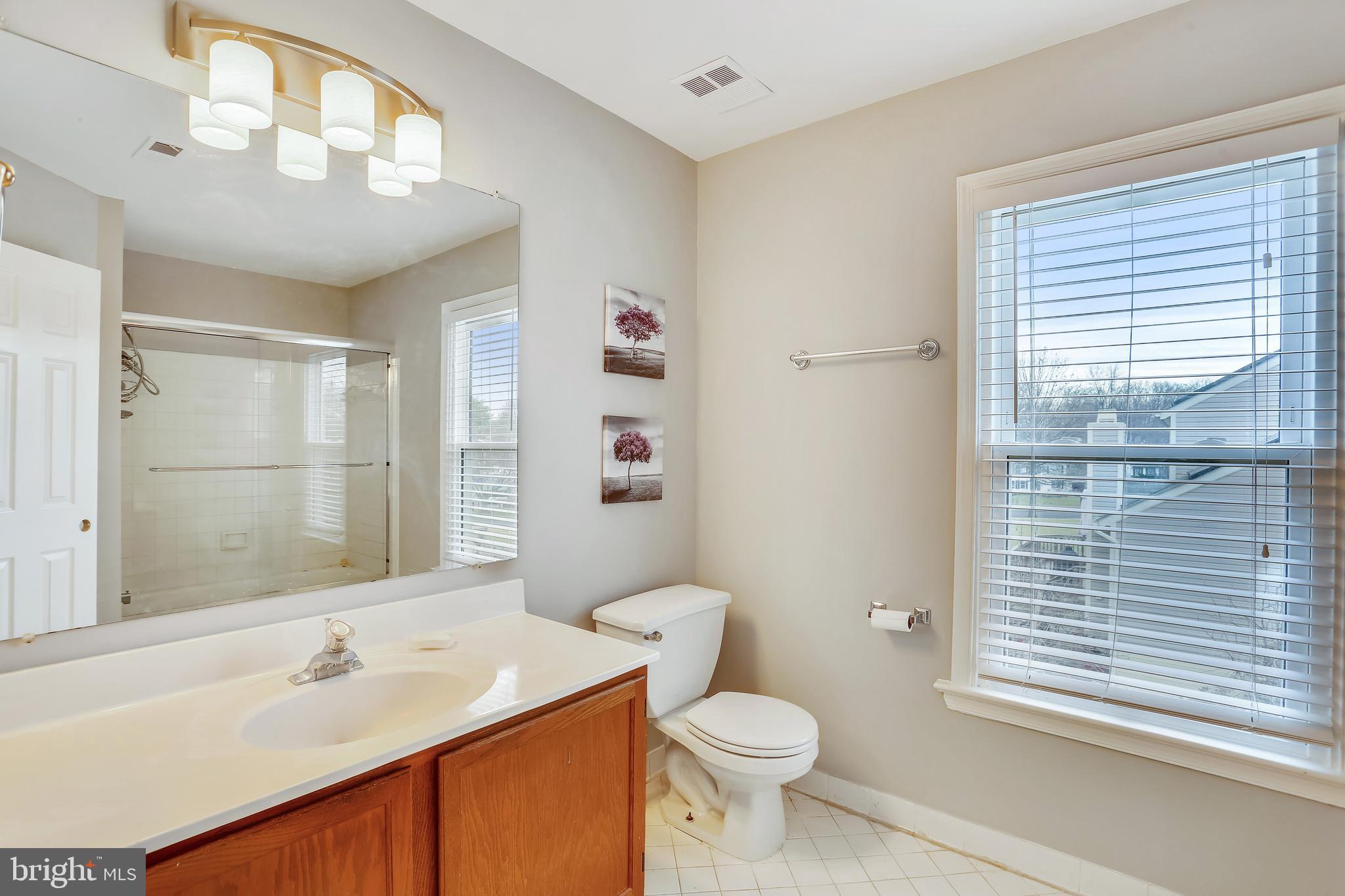 WILLIAMSBURG VILLAGE - Residential