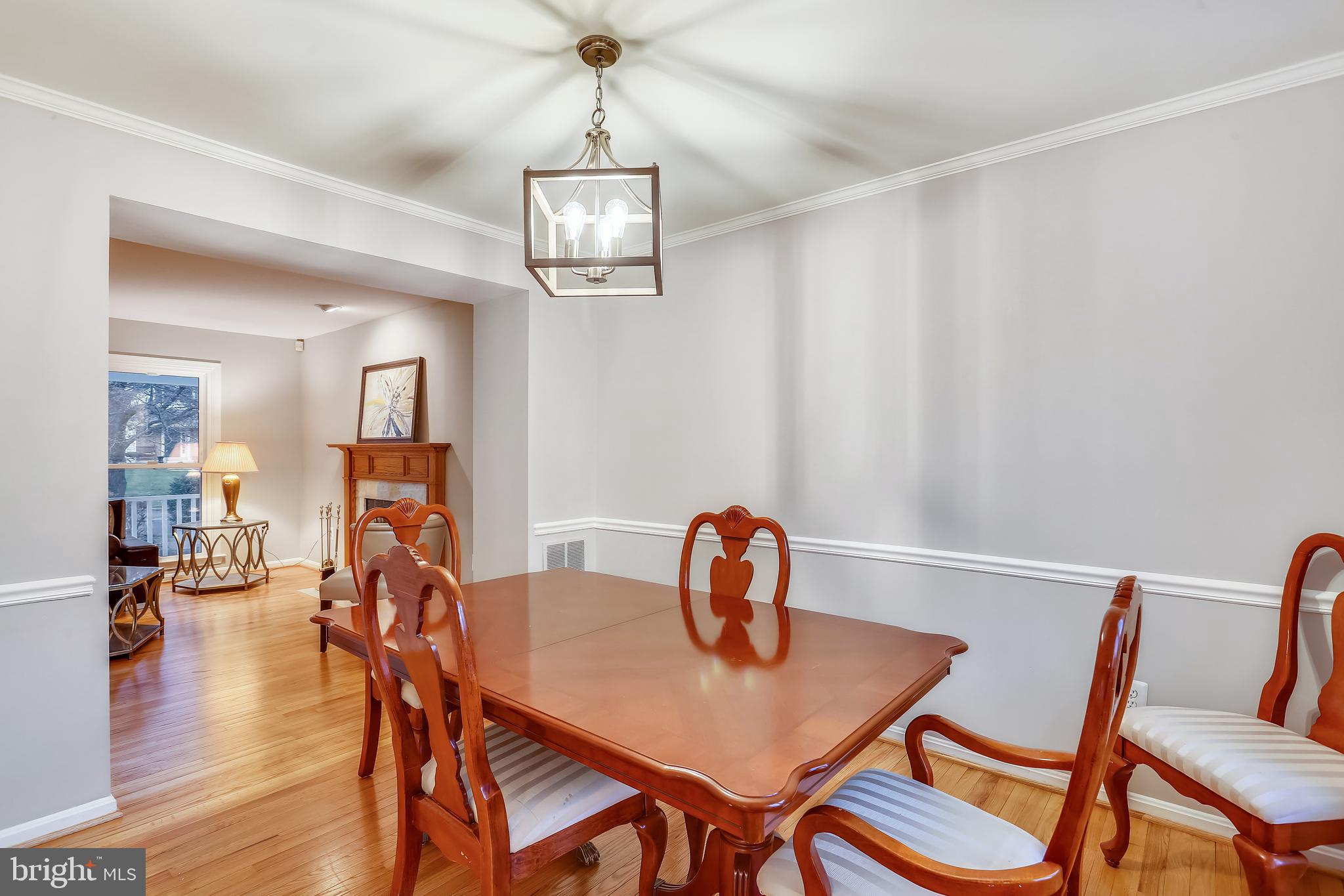 WILLIAMSBURG VILLAGE - Residential