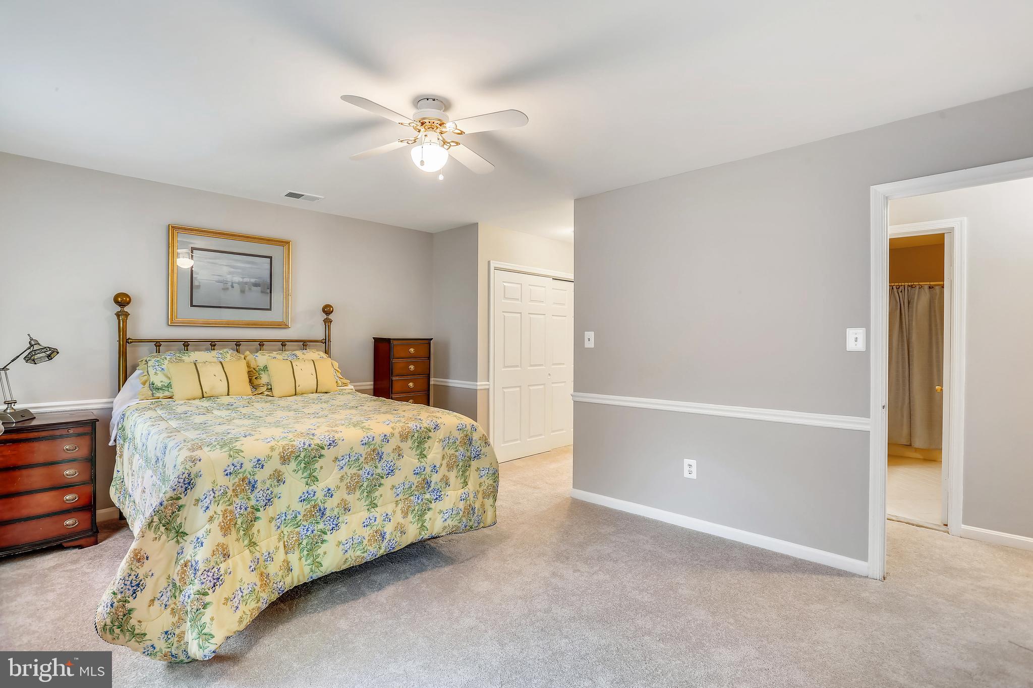 WILLIAMSBURG VILLAGE - Residential