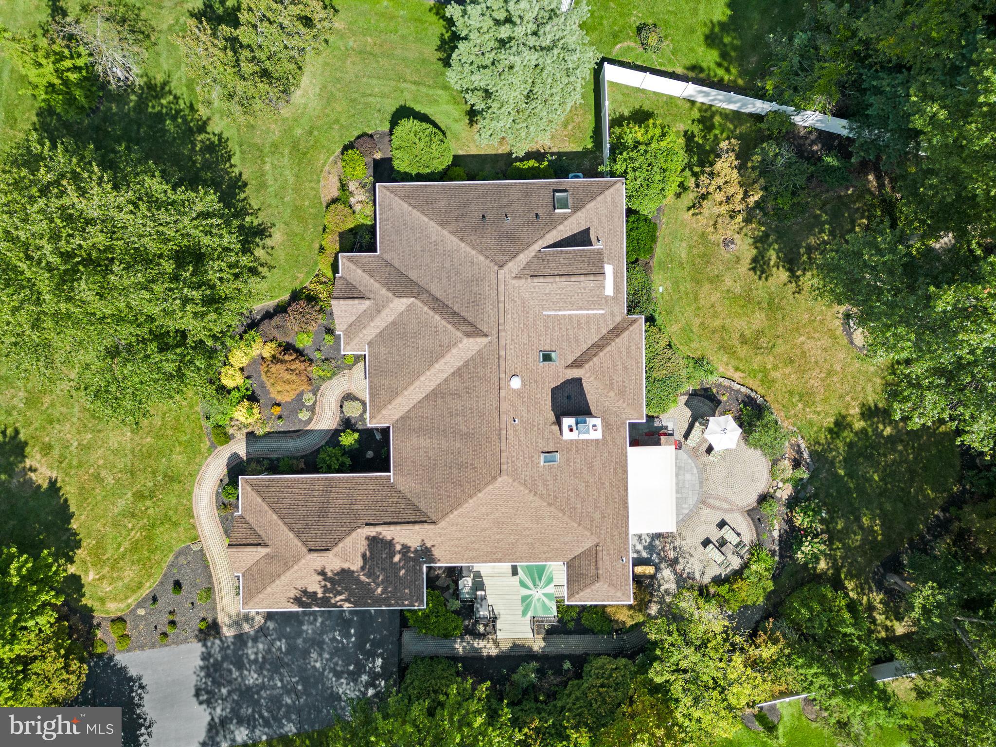 4 HEDGE ROW