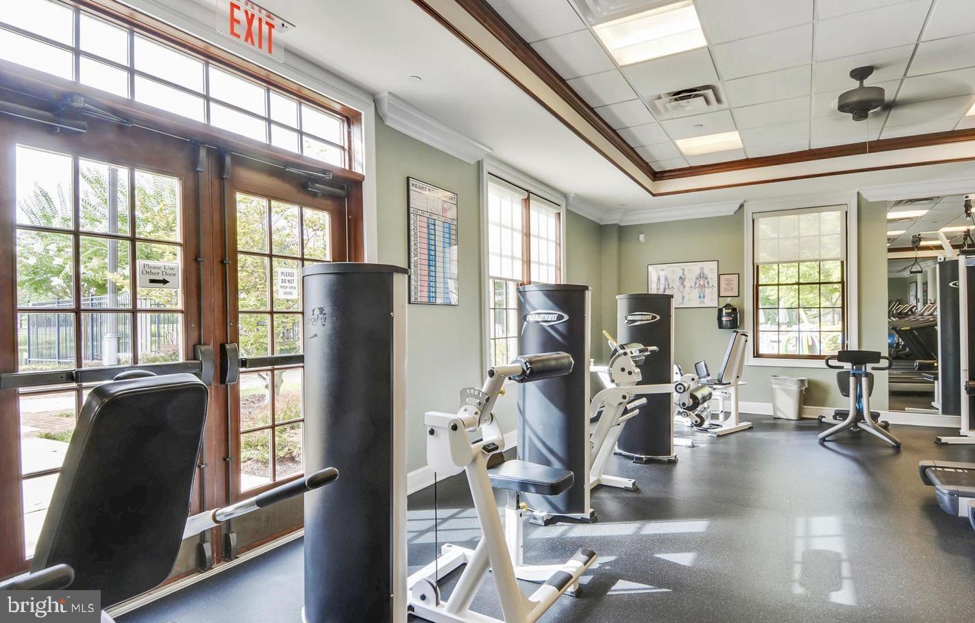 DOMINION VALLEY COUNTRY CLUB - Residential