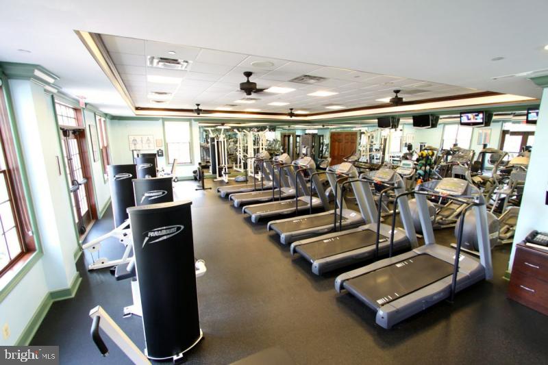 DOMINION VALLEY COUNTRY CLUB - Residential