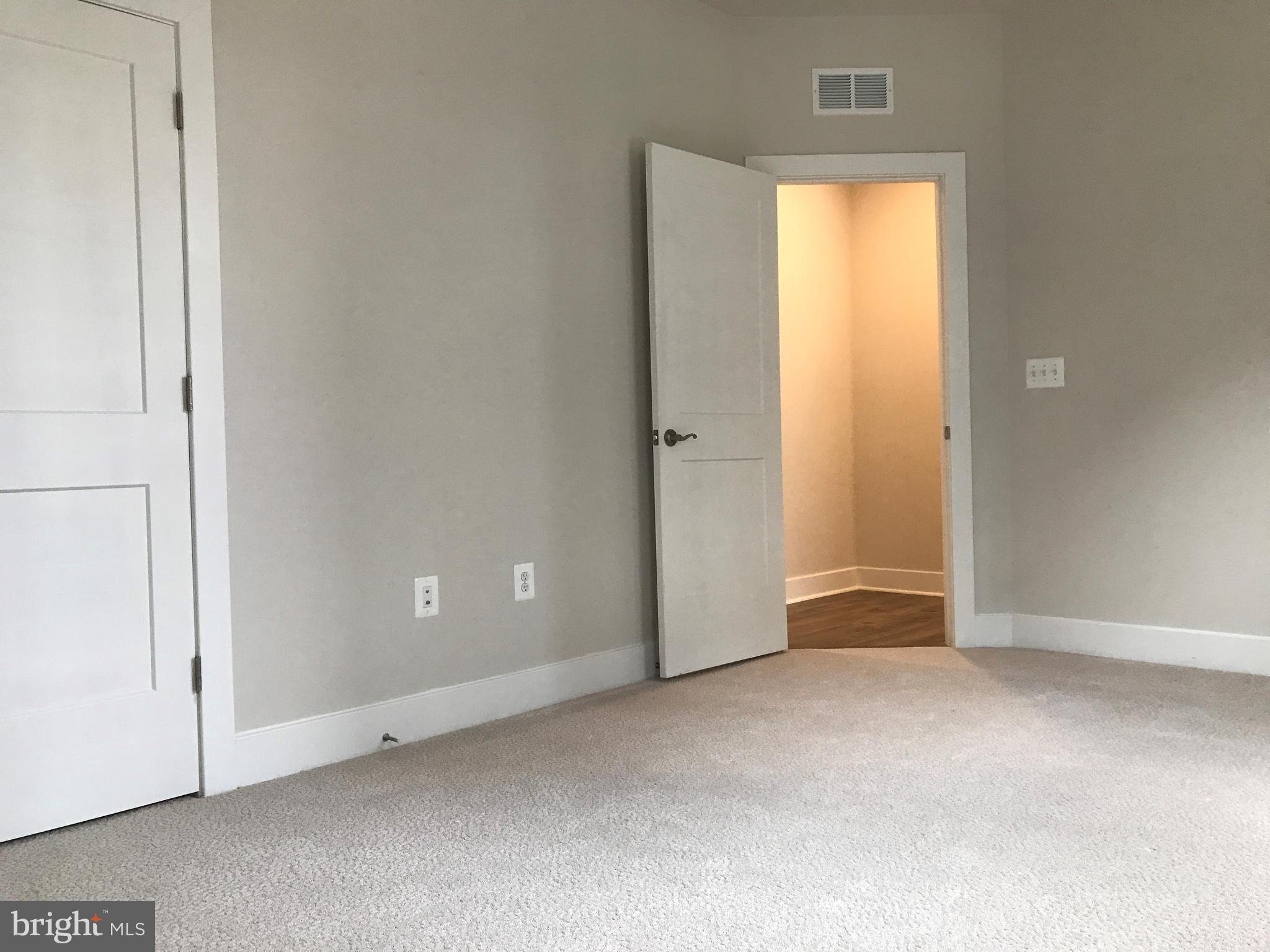 LIBERTY PARK - Residential Lease