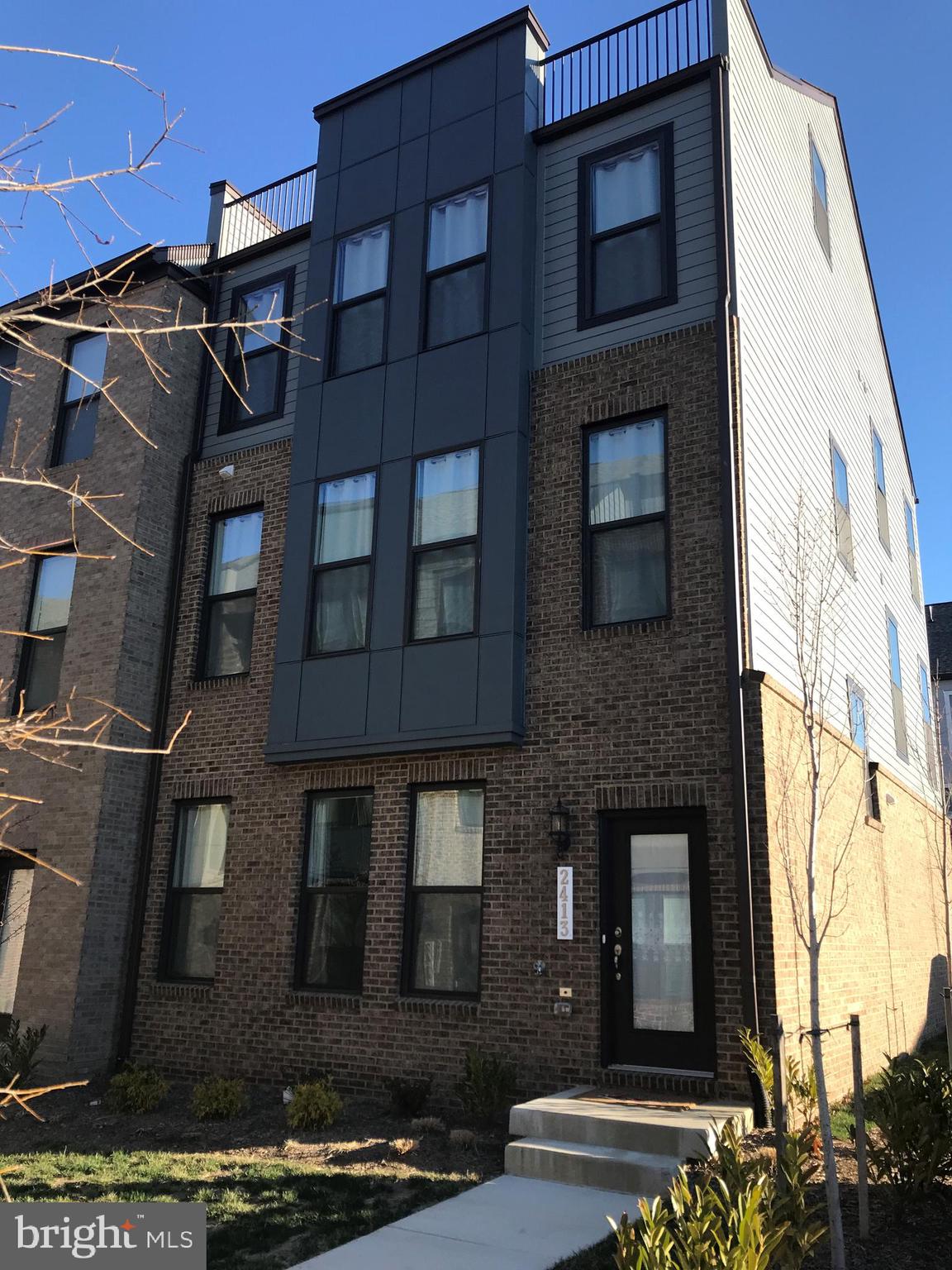 LIBERTY PARK - Residential Lease