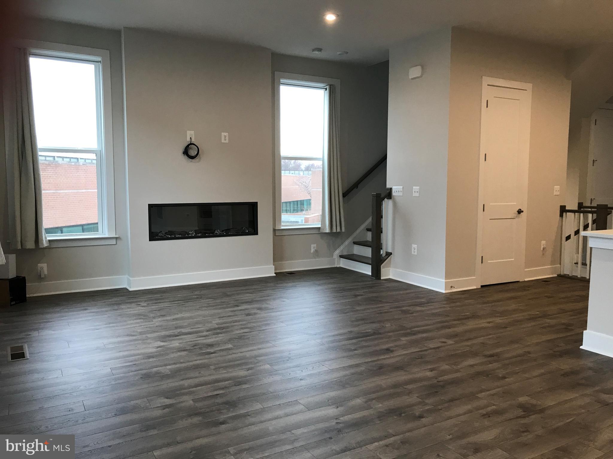 LIBERTY PARK - Residential Lease