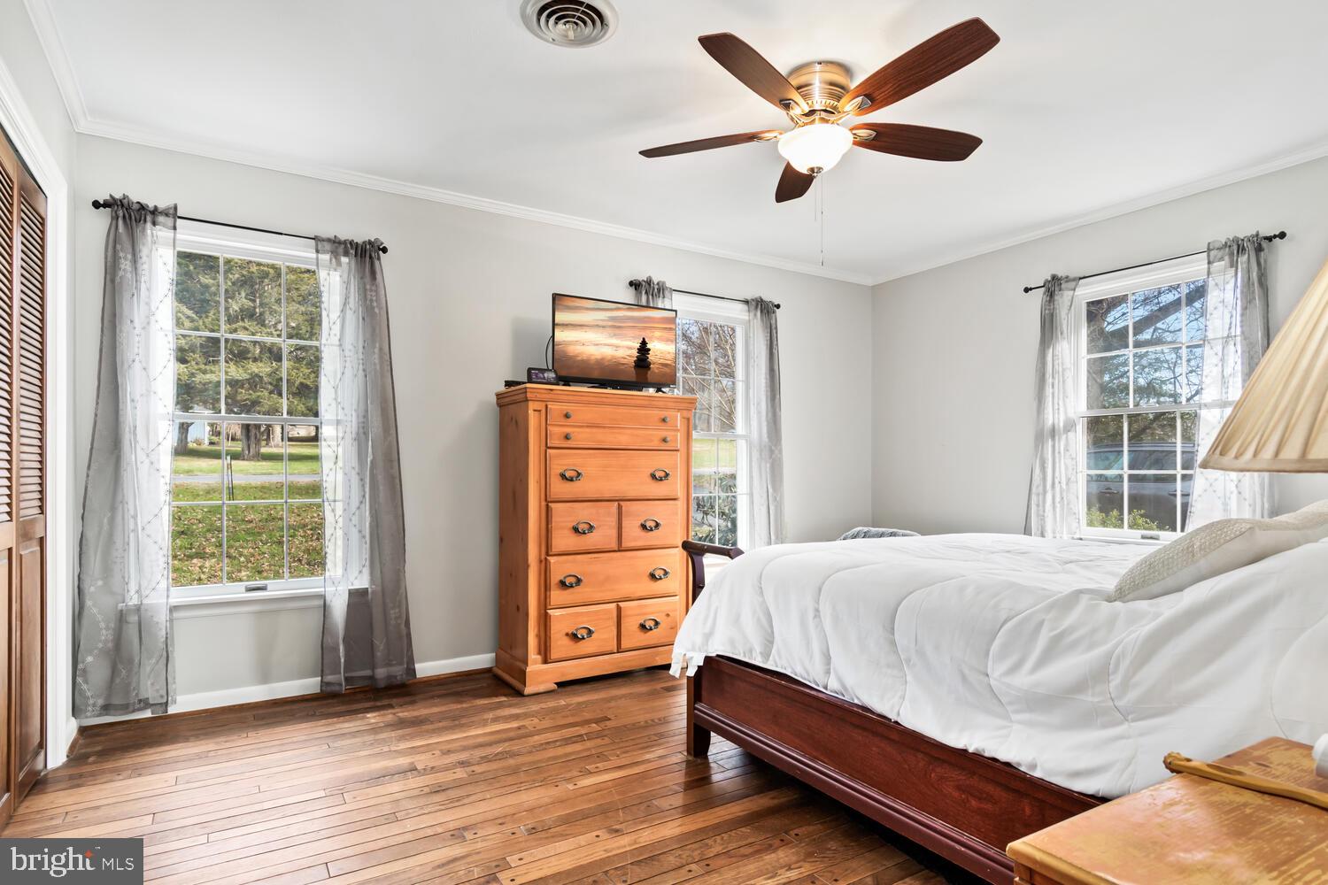 SHOREWOOD ESTATES - Residential