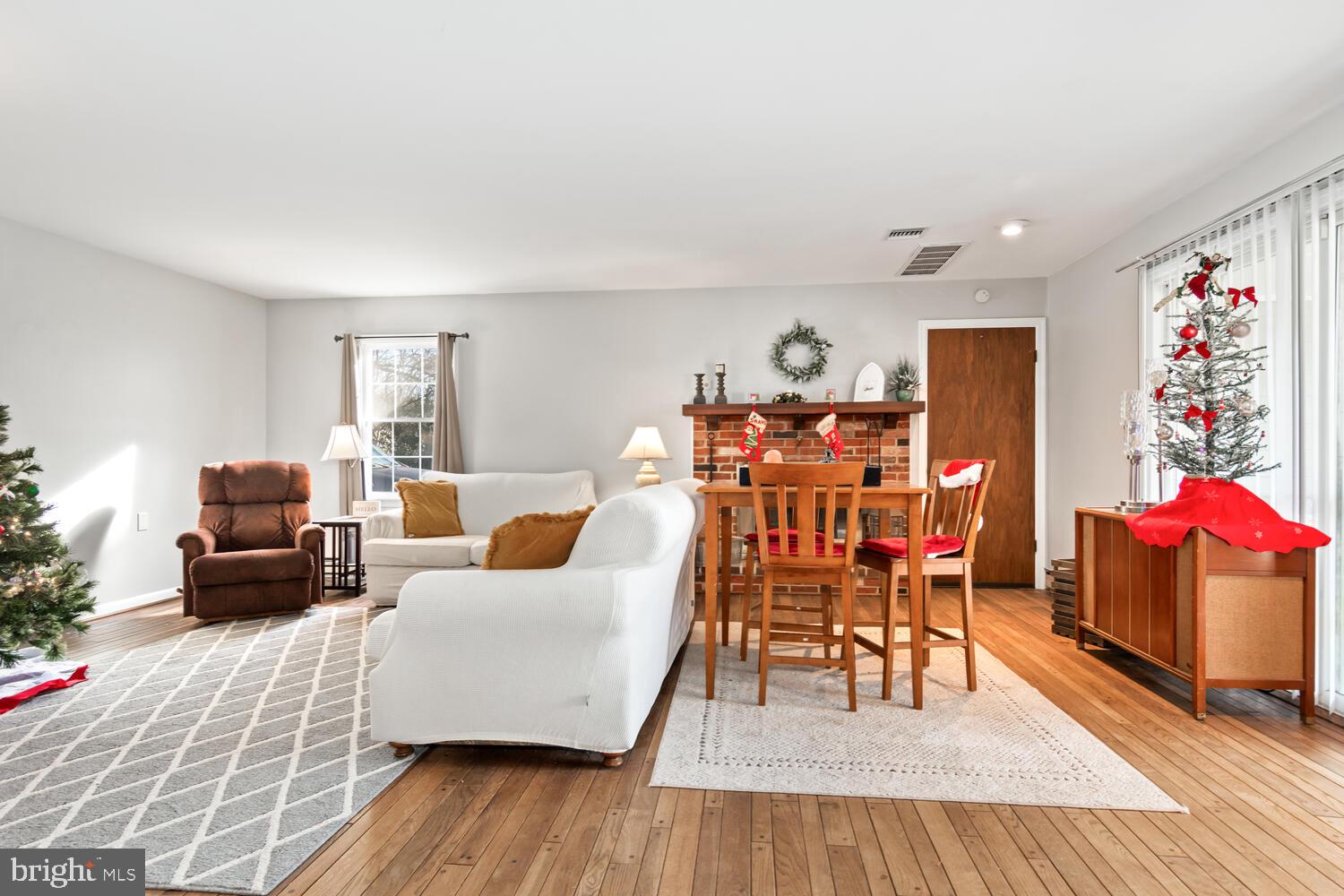 SHOREWOOD ESTATES - Residential