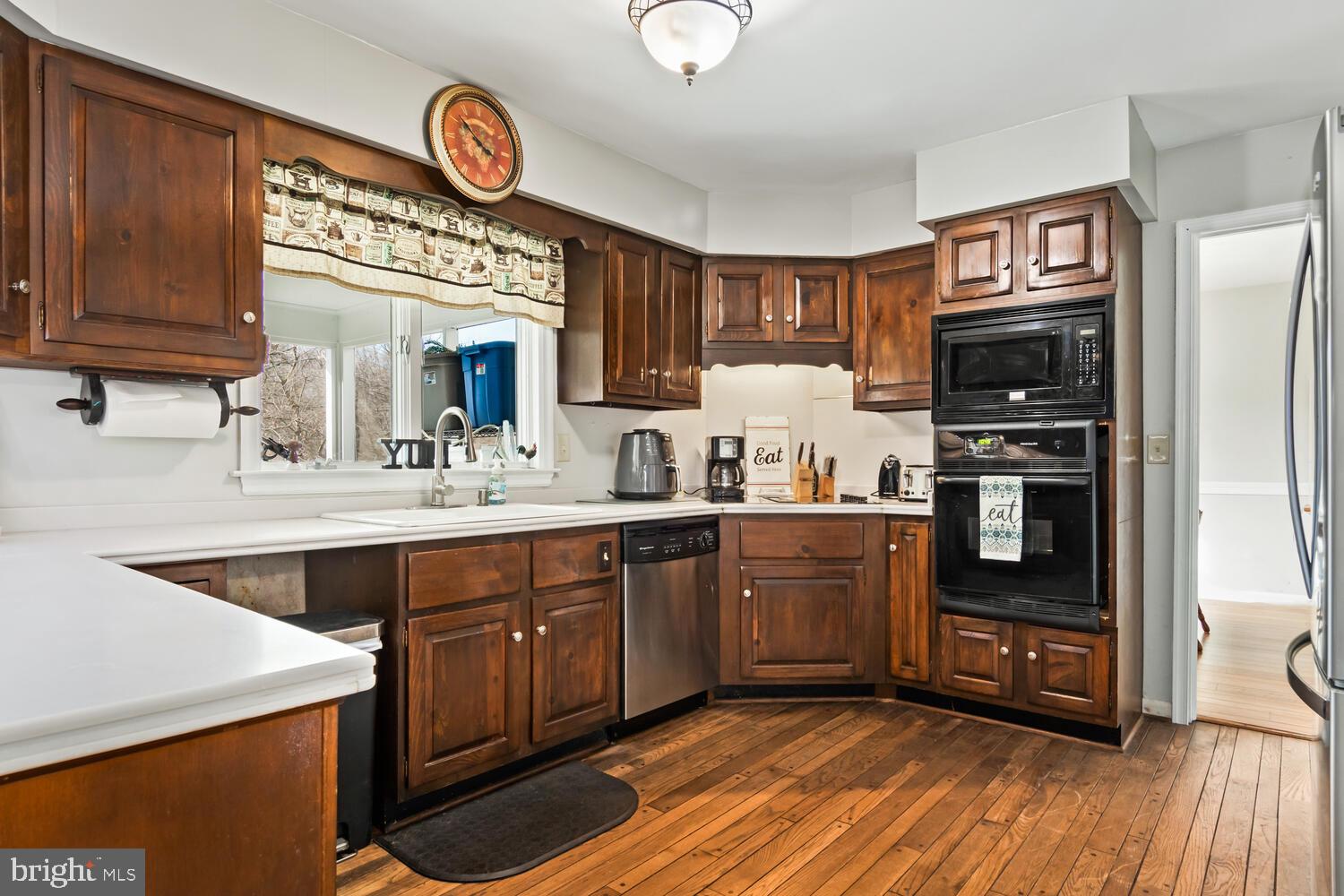 SHOREWOOD ESTATES - Residential