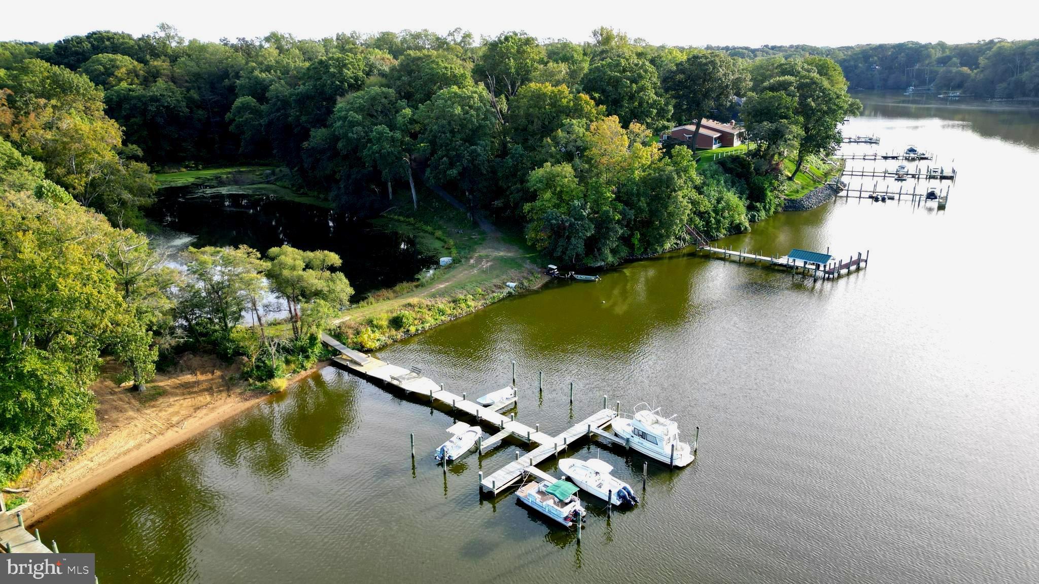 SHOREWOOD ESTATES - Residential