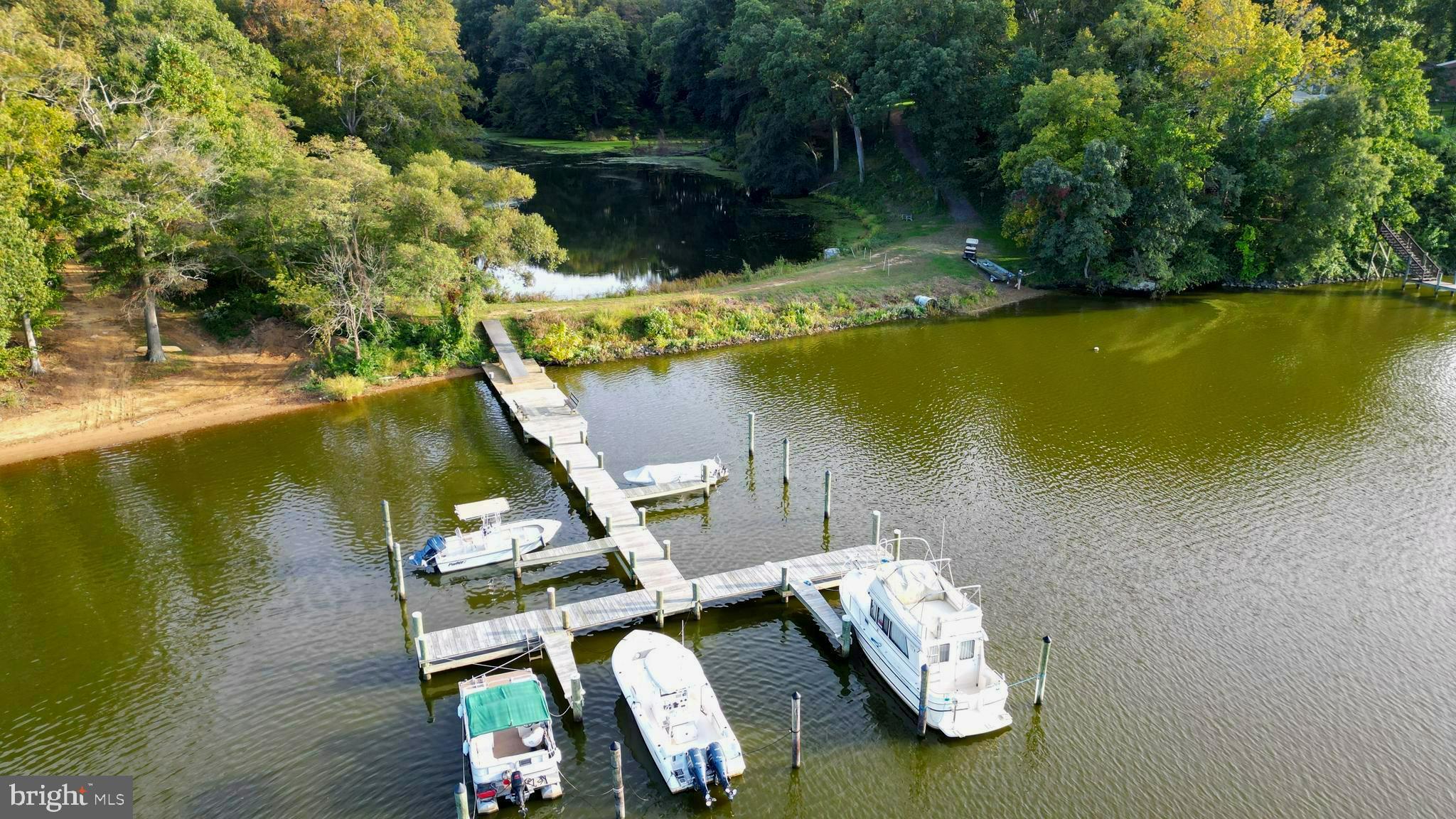 SHOREWOOD ESTATES - Residential