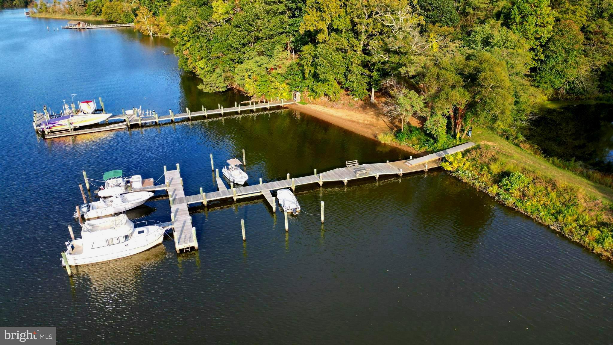 SHOREWOOD ESTATES - Residential