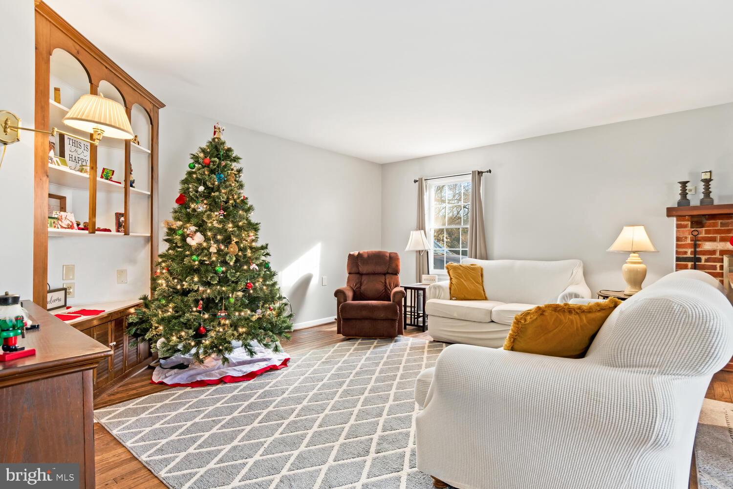 SHOREWOOD ESTATES - Residential