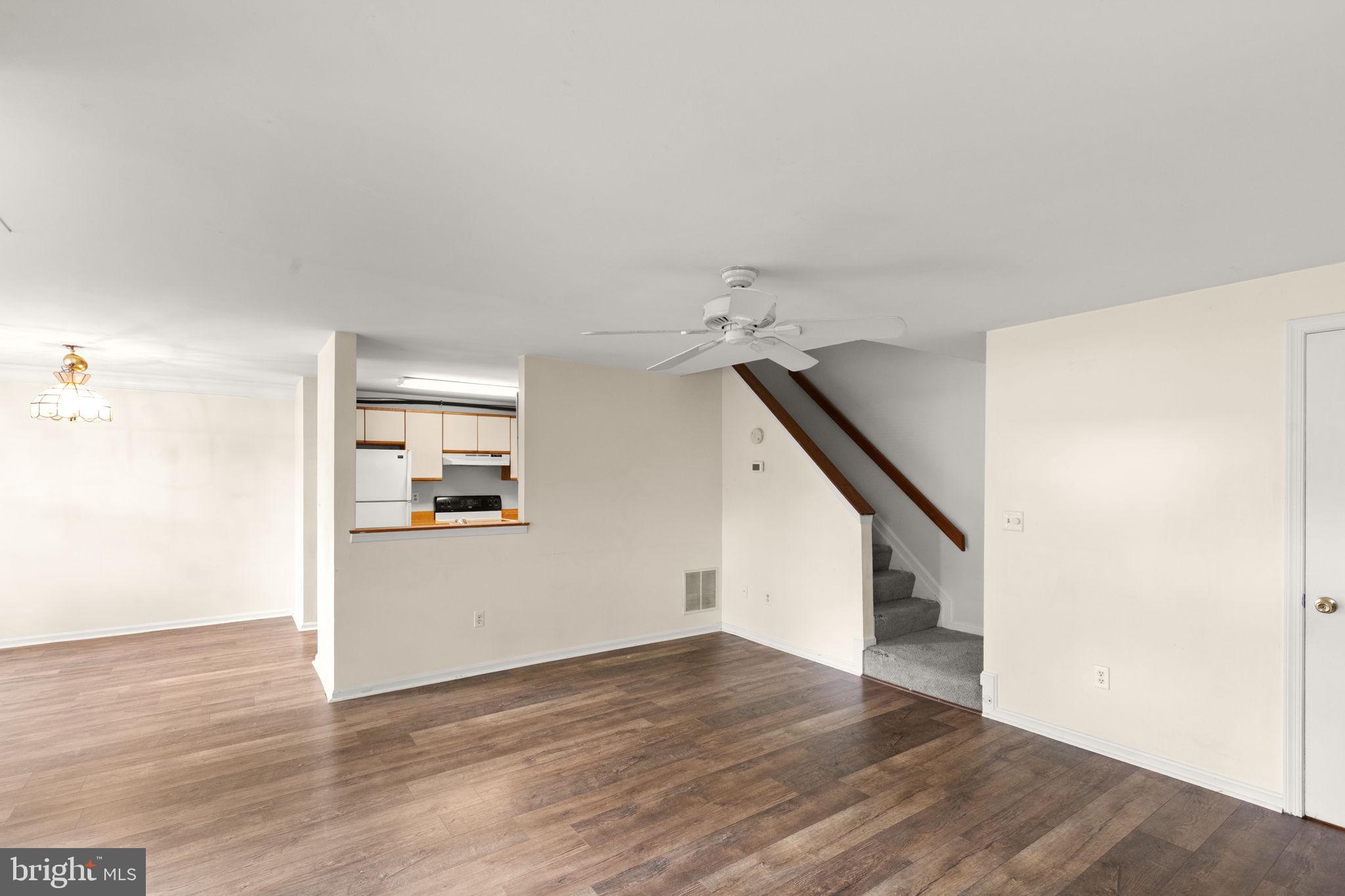 1209 LIBERTY SQUARE 11