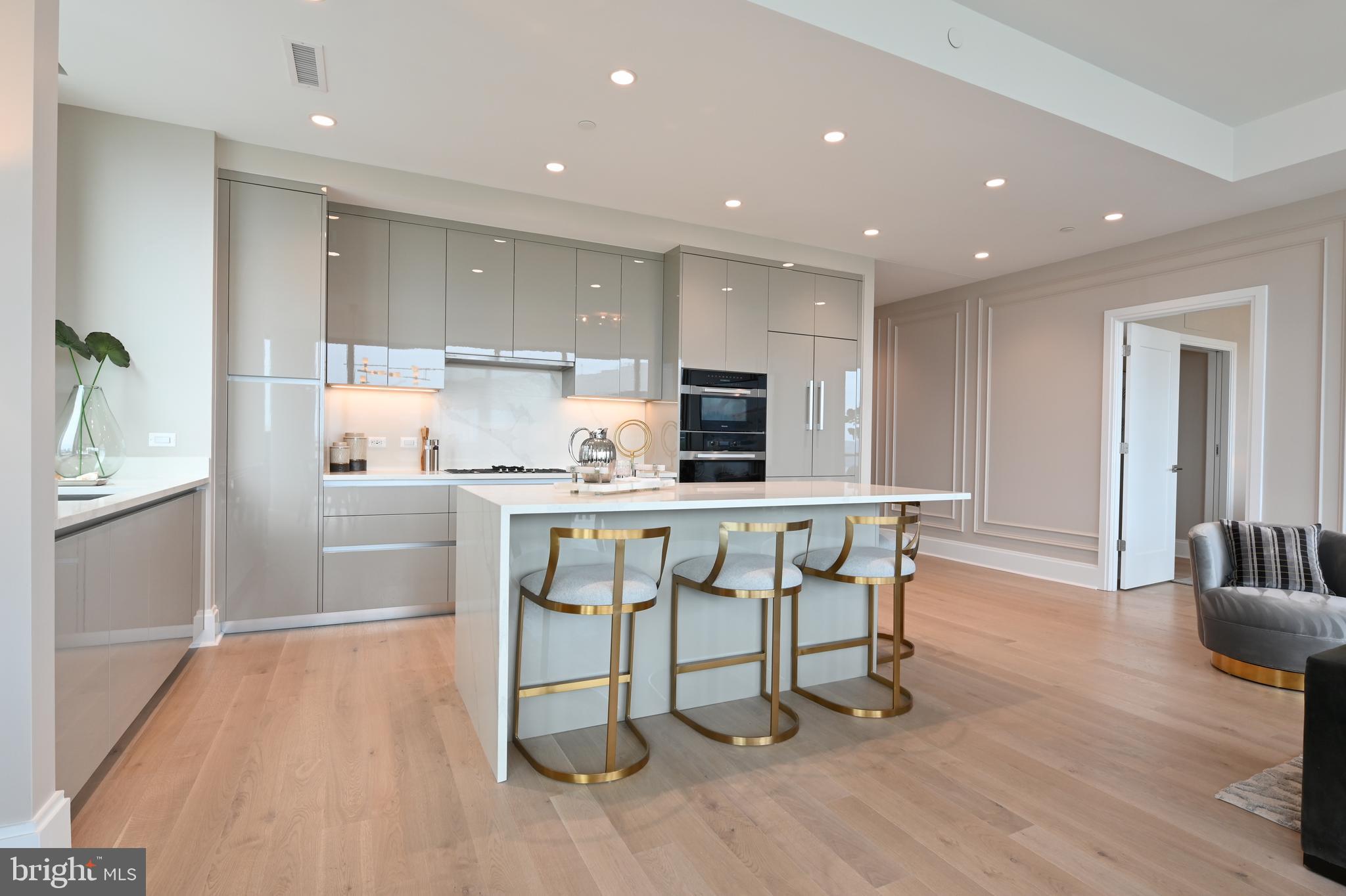 TYSONS CORNER - Residential