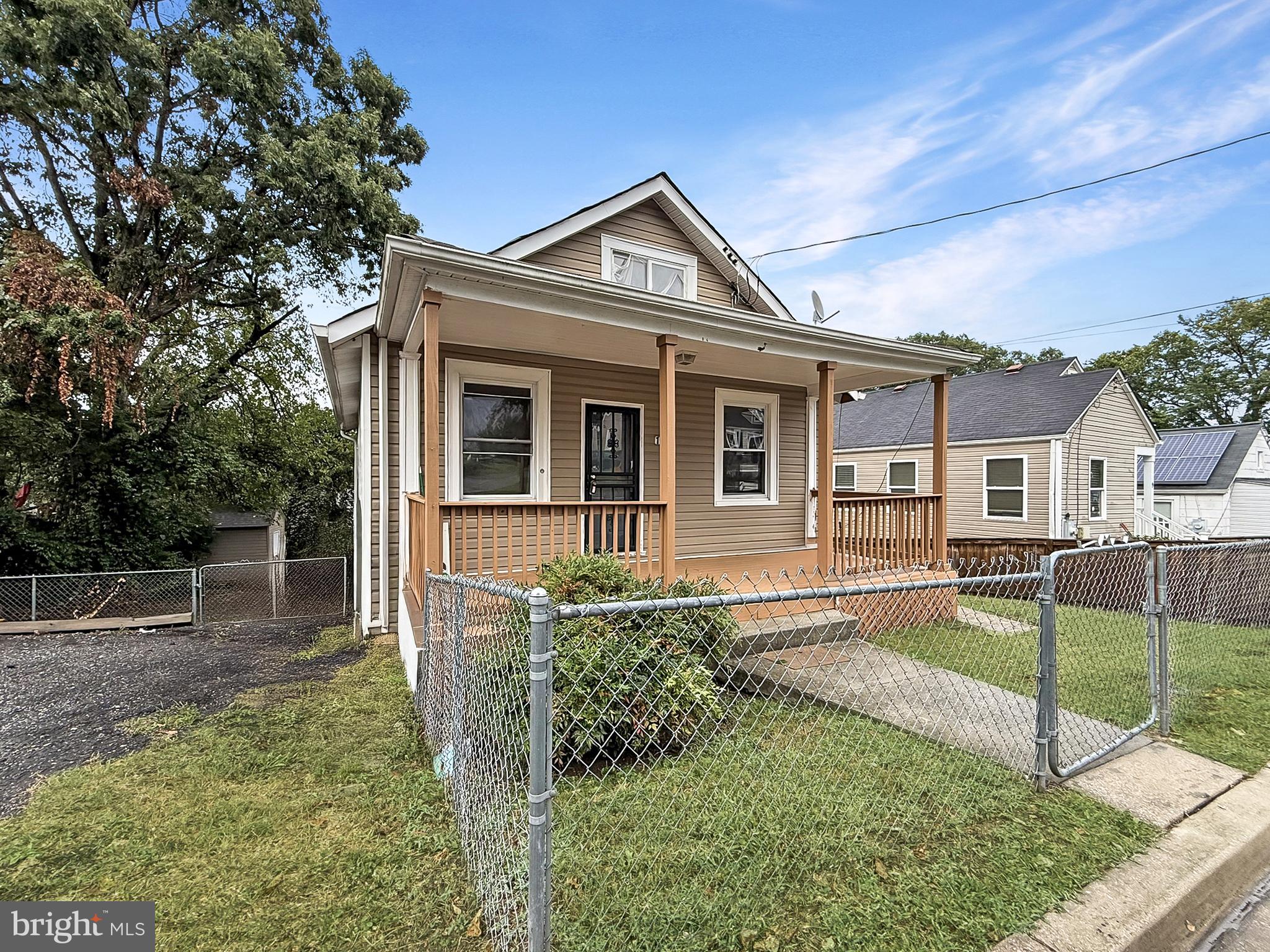 CAPITOL HEIGHTS - Residential Lease