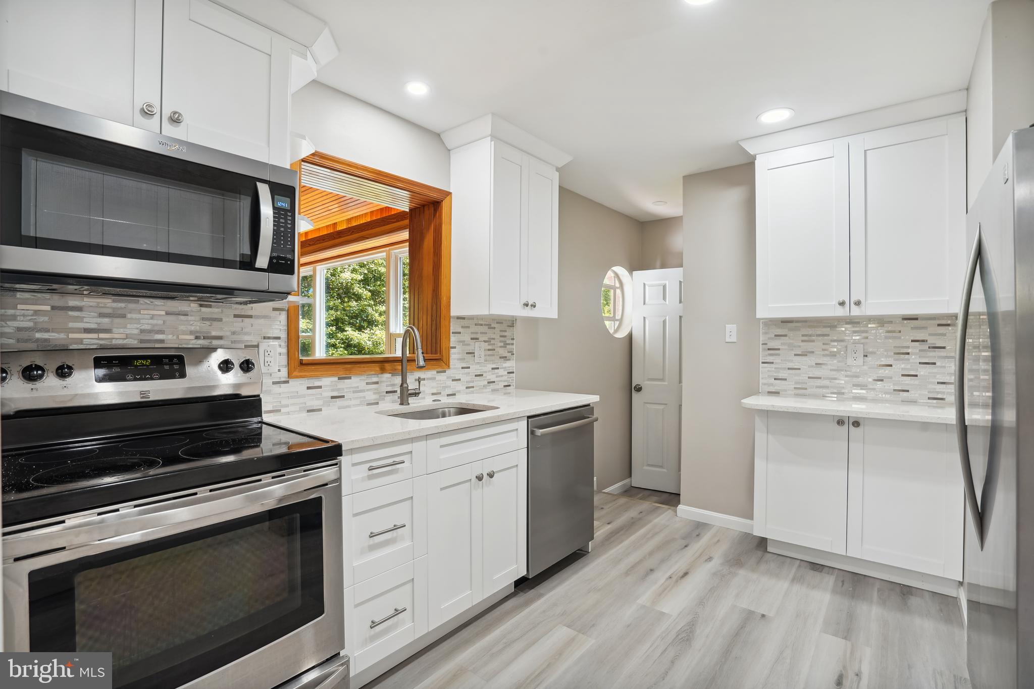 BRANDON VILLAGE - Residential Lease