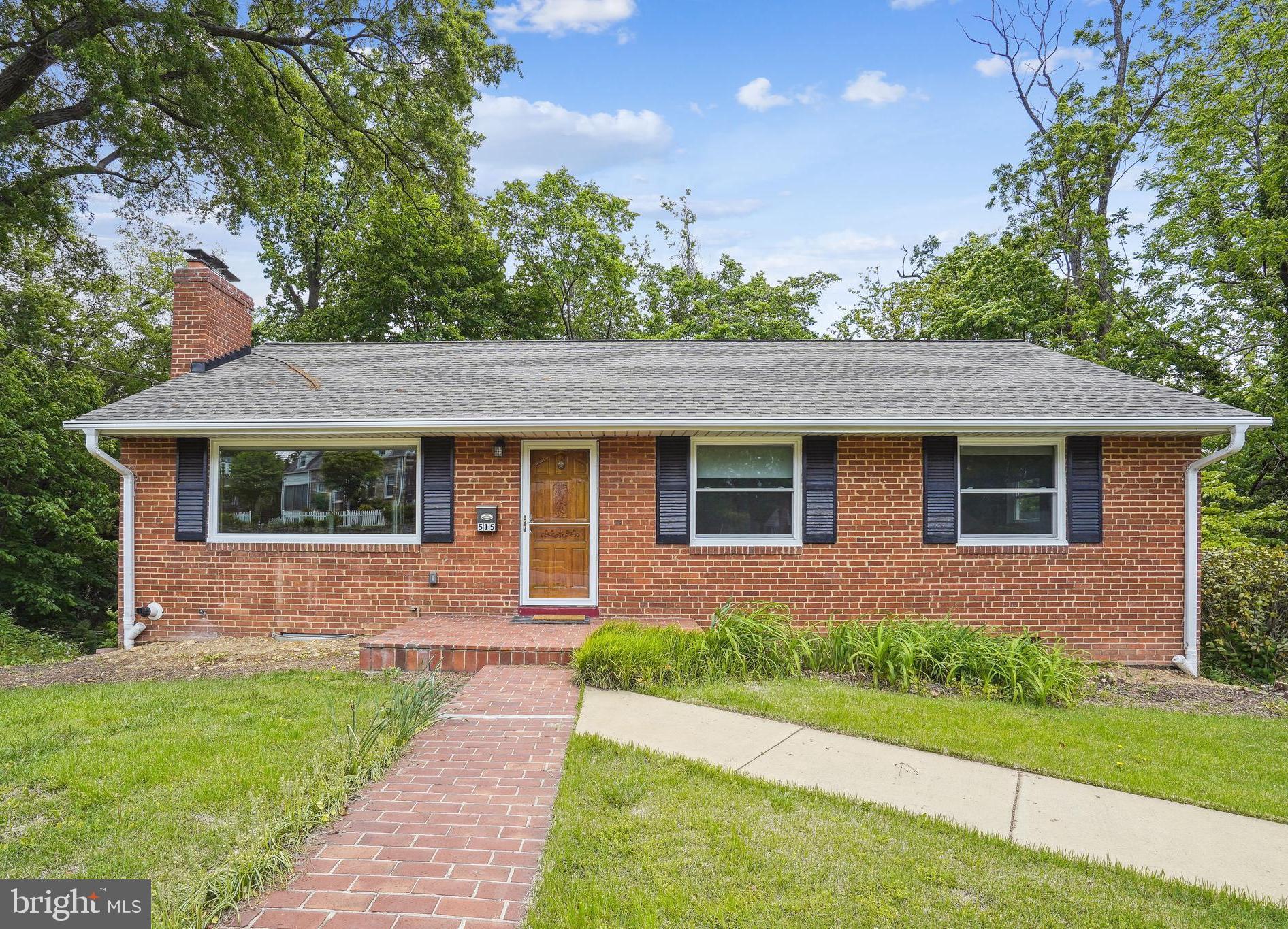 BRANDON VILLAGE - Residential Lease