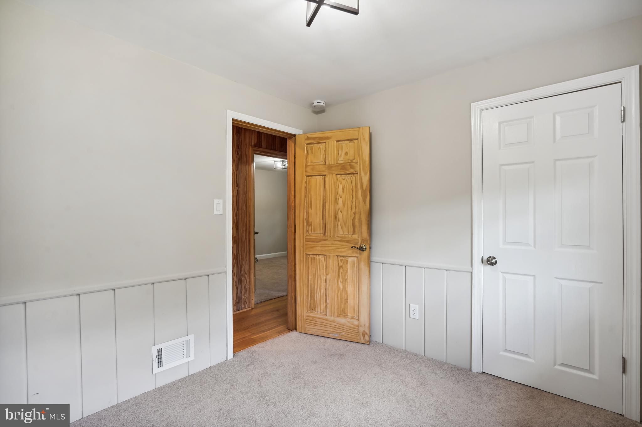 BRANDON VILLAGE - Residential Lease