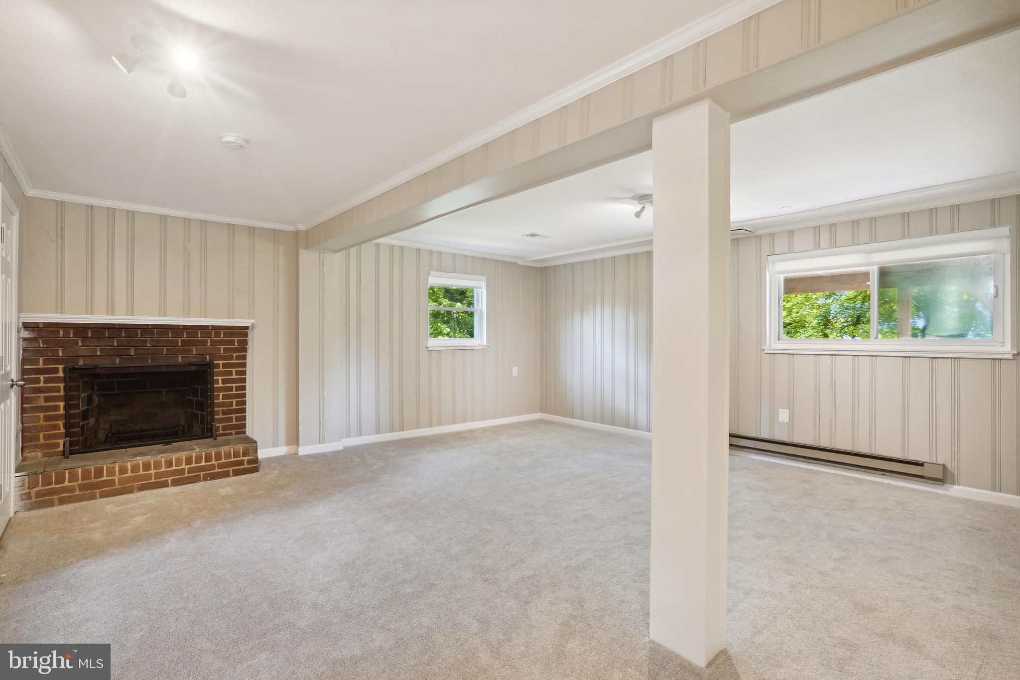 BRANDON VILLAGE - Residential Lease