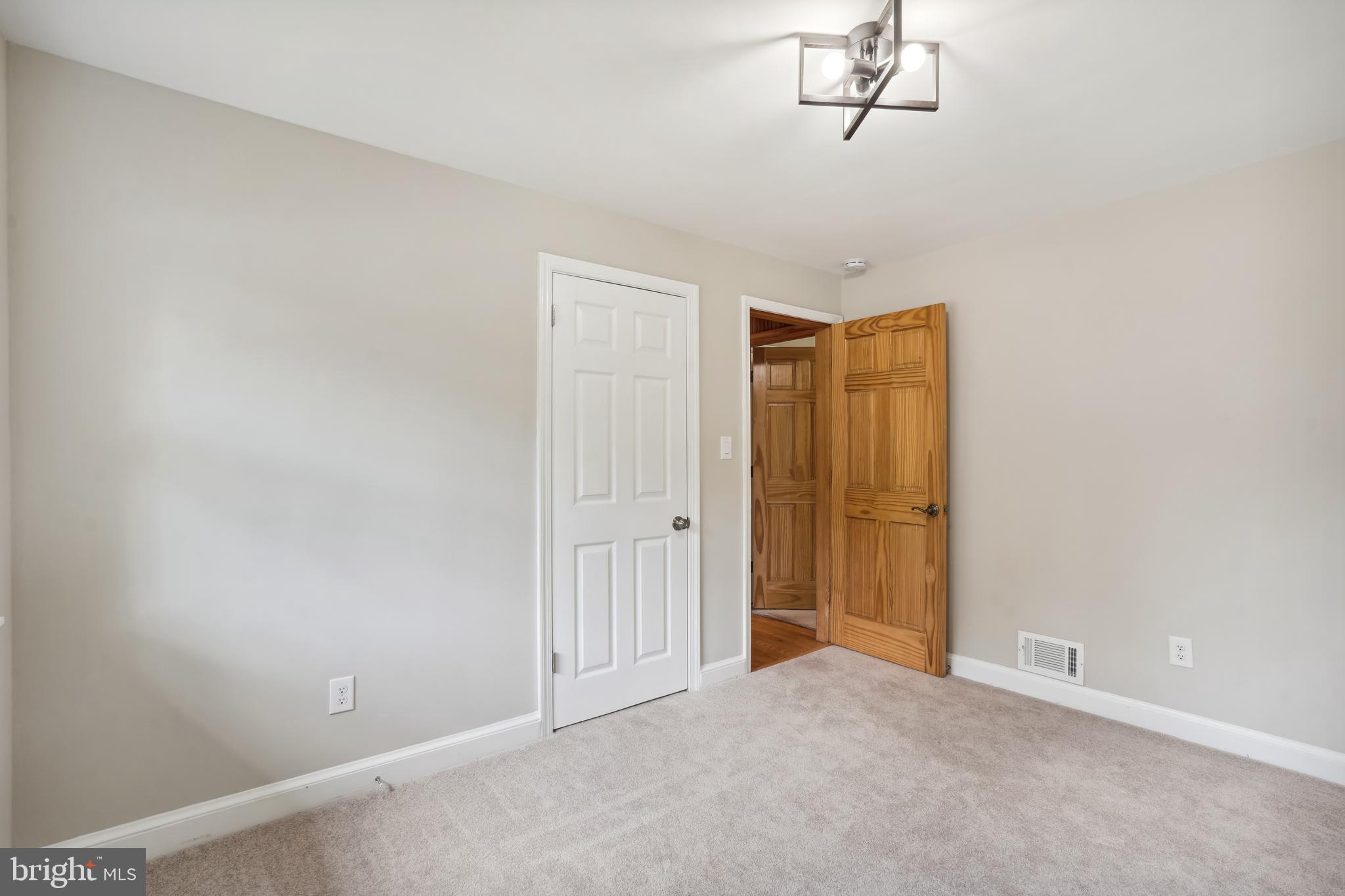 BRANDON VILLAGE - Residential Lease