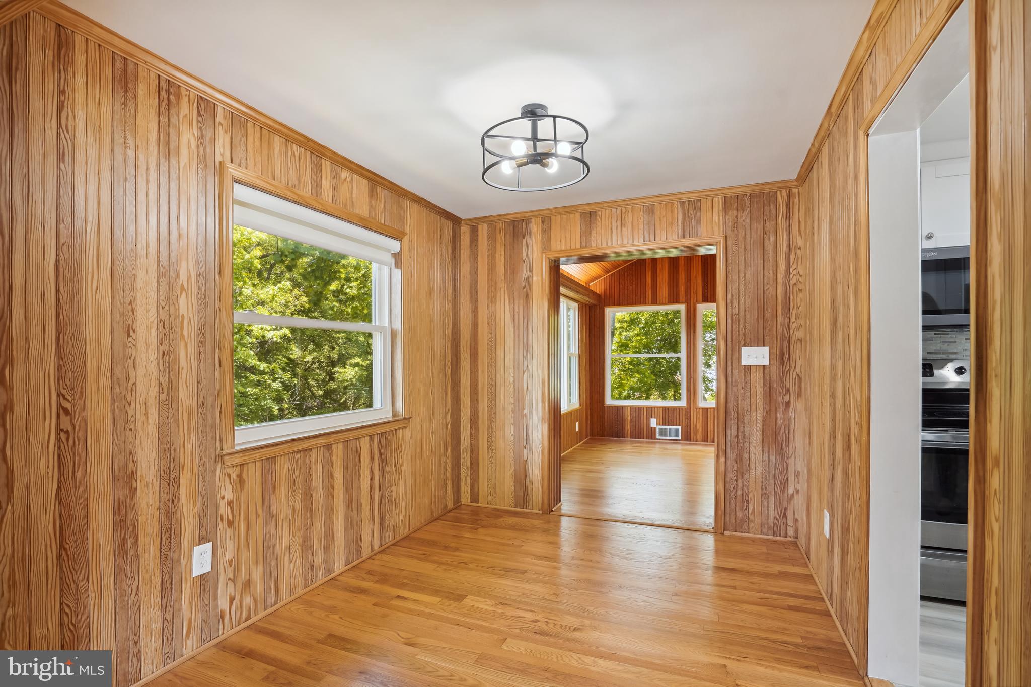 BRANDON VILLAGE - Residential Lease