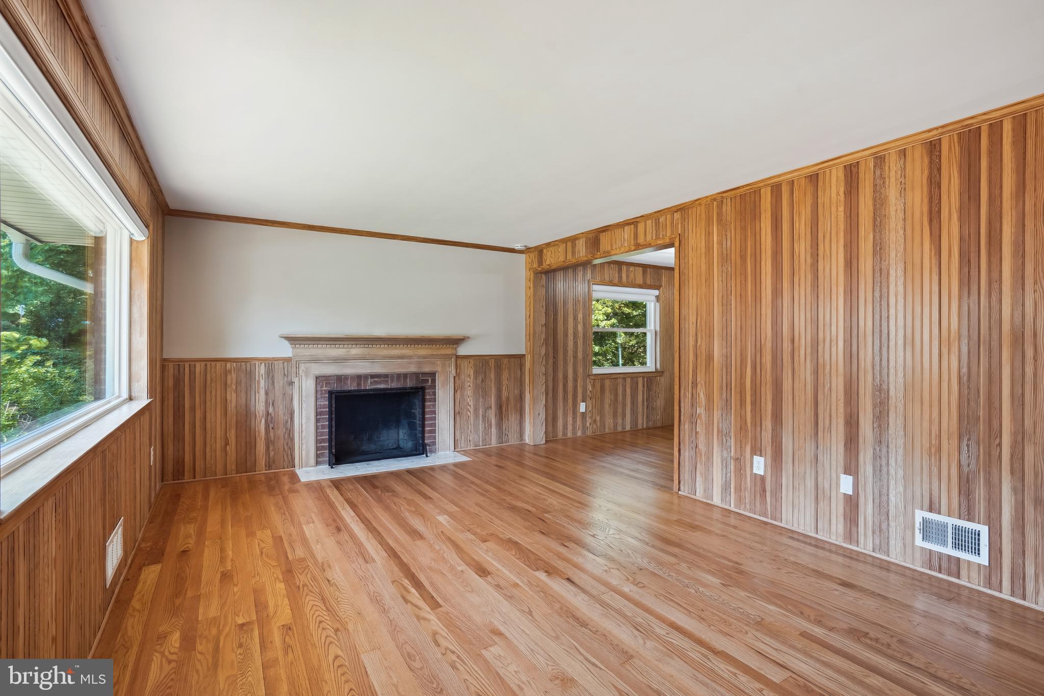 BRANDON VILLAGE - Residential Lease