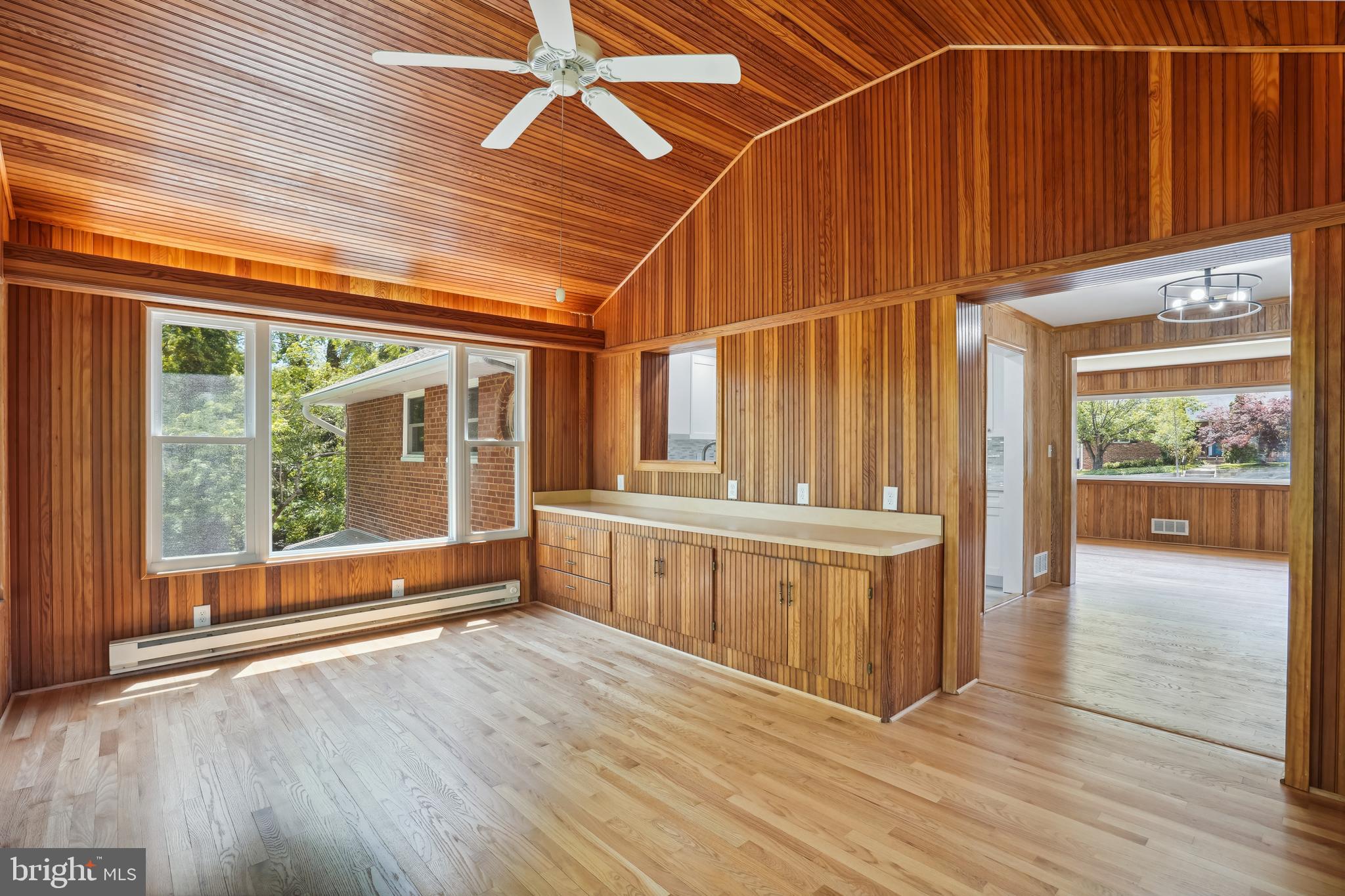 BRANDON VILLAGE - Residential Lease