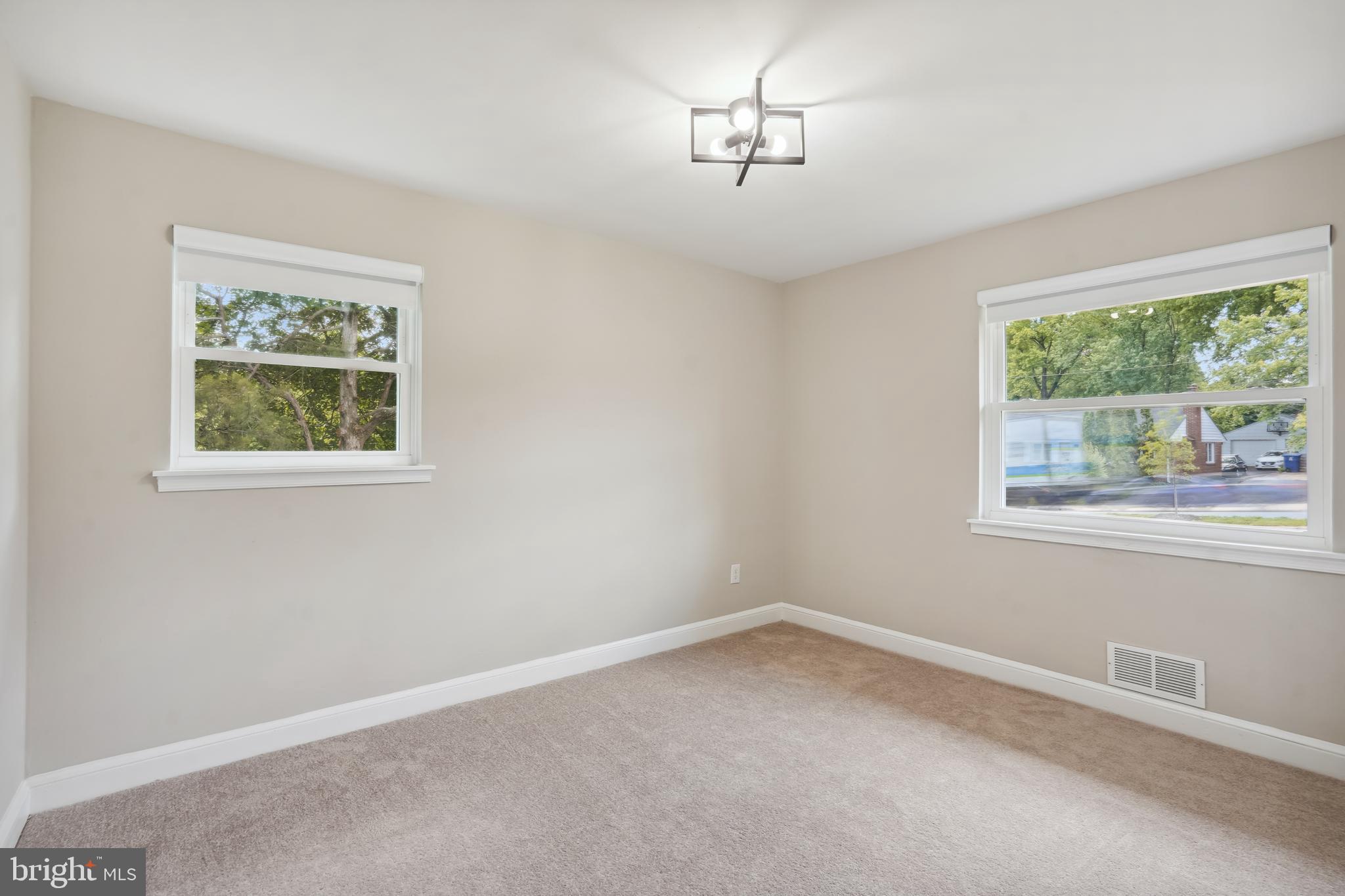 BRANDON VILLAGE - Residential Lease