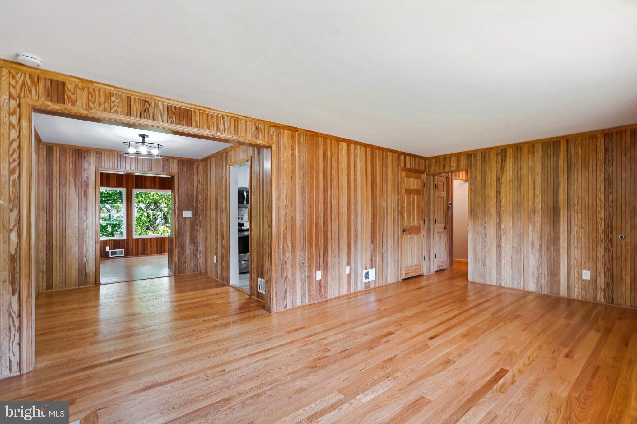 BRANDON VILLAGE - Residential Lease