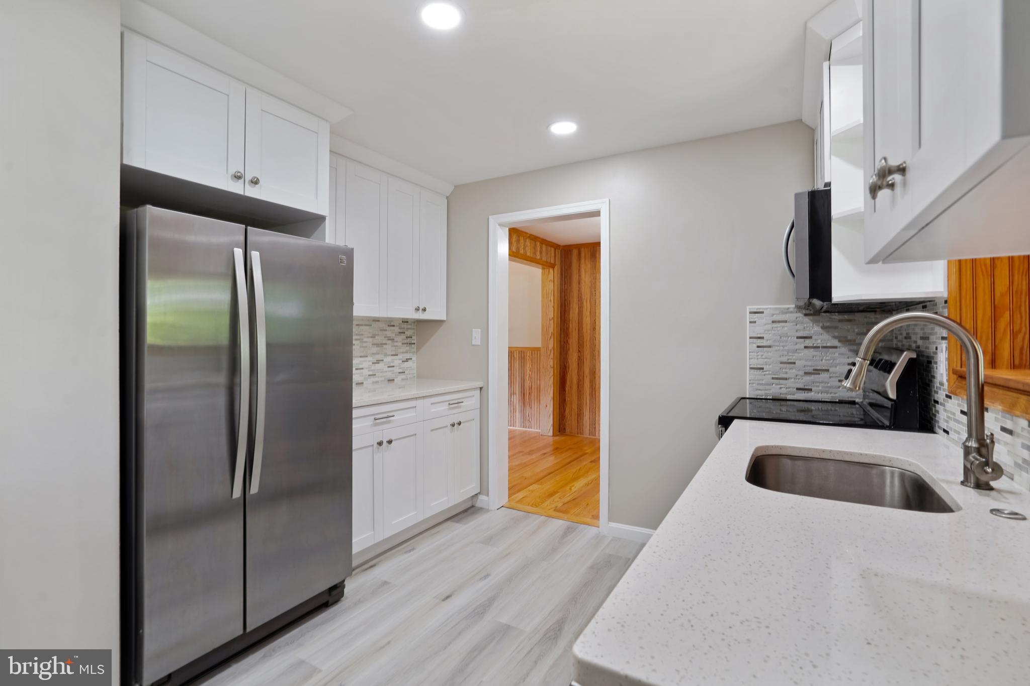 BRANDON VILLAGE - Residential Lease