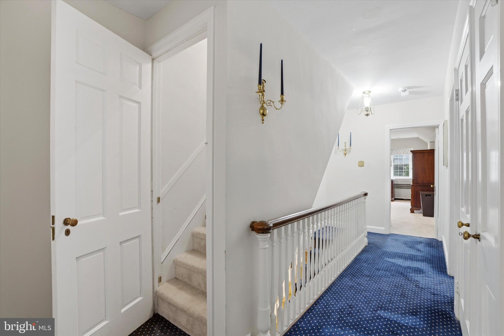 WYNNEWOOD PLAZA - Residential