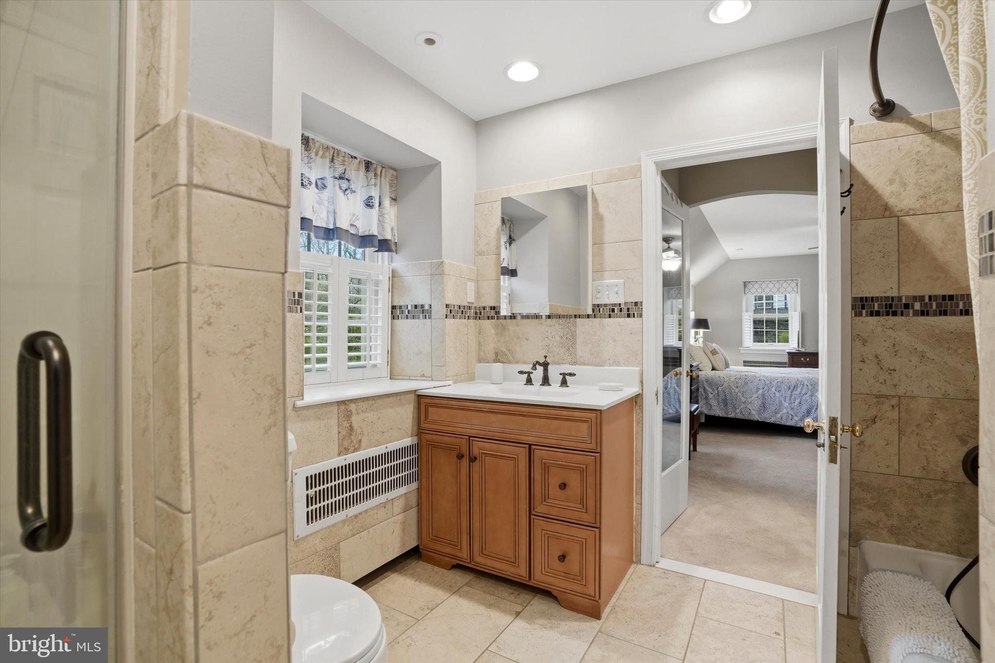 WYNNEWOOD PLAZA - Residential