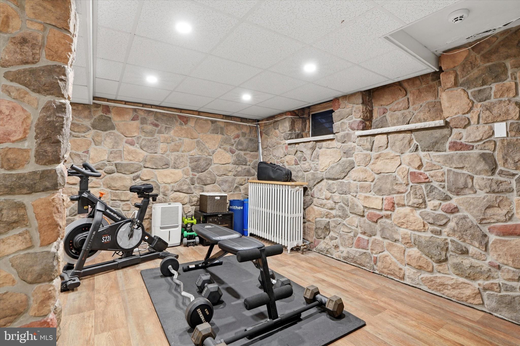 WYNNEWOOD PLAZA - Residential