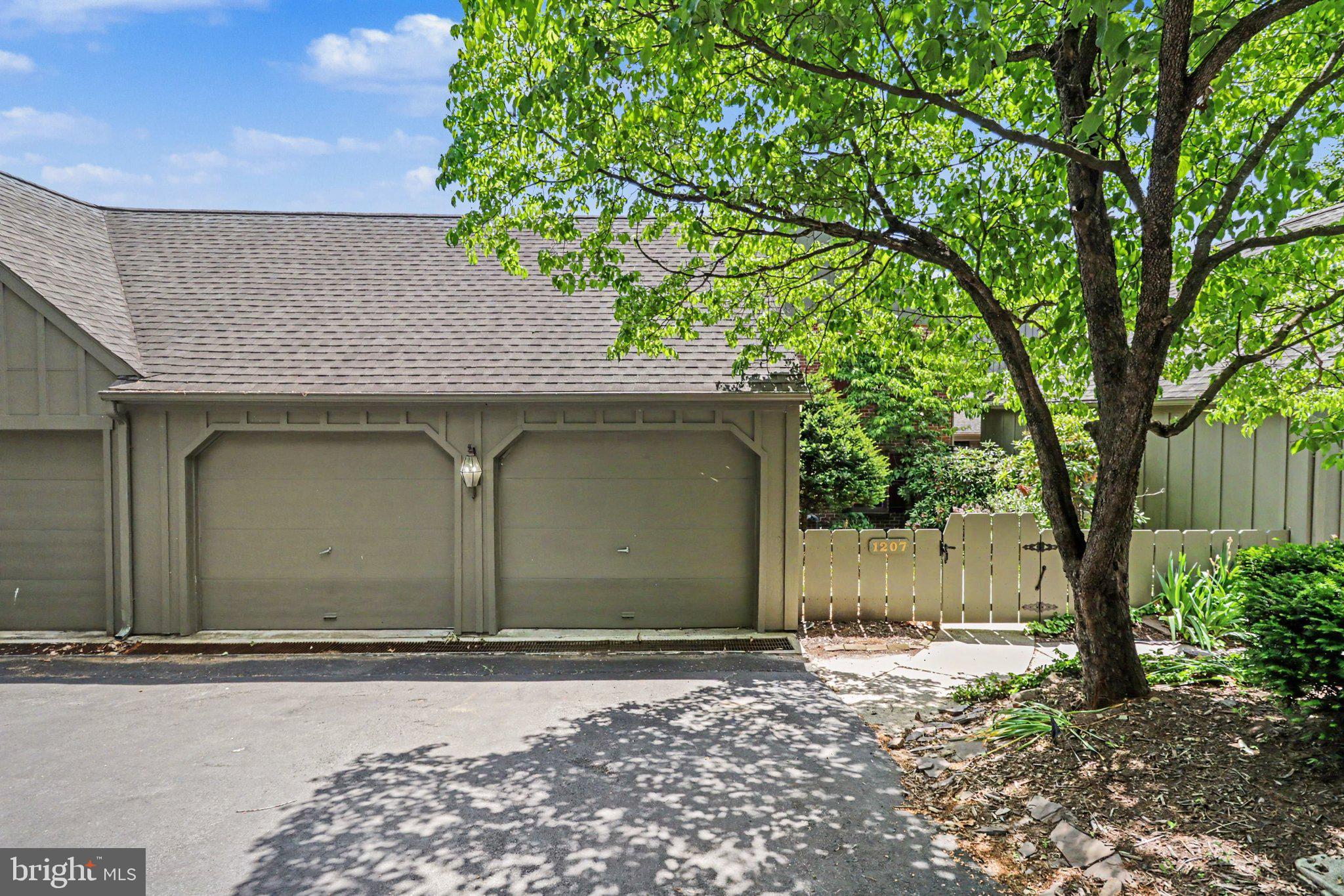 1207 GALWAY COURT