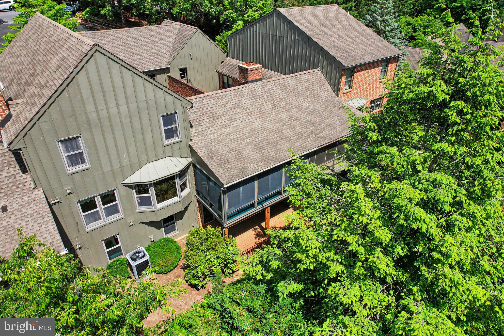1207 GALWAY COURT