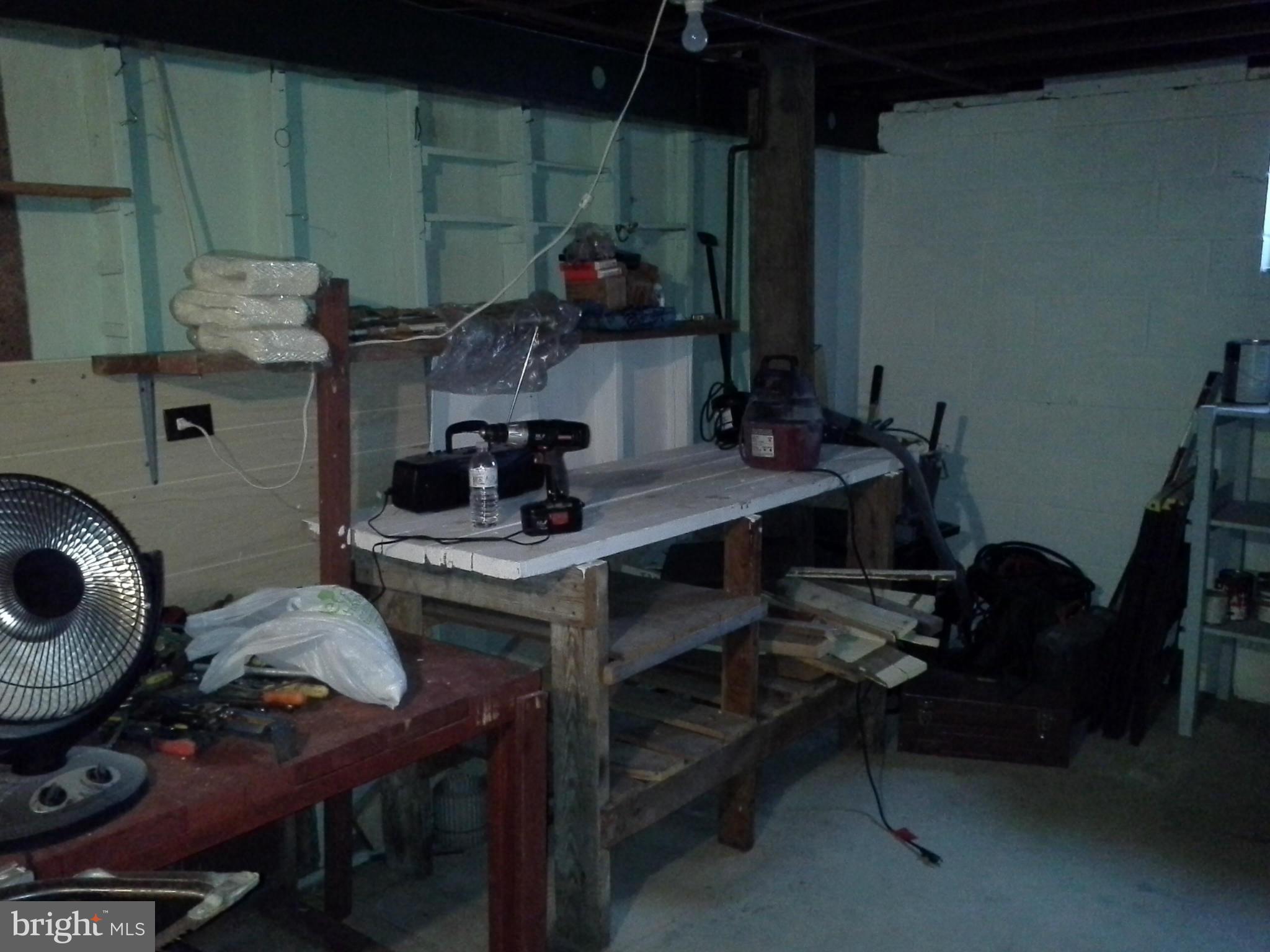 VAN BIBBER MANOR - Residential