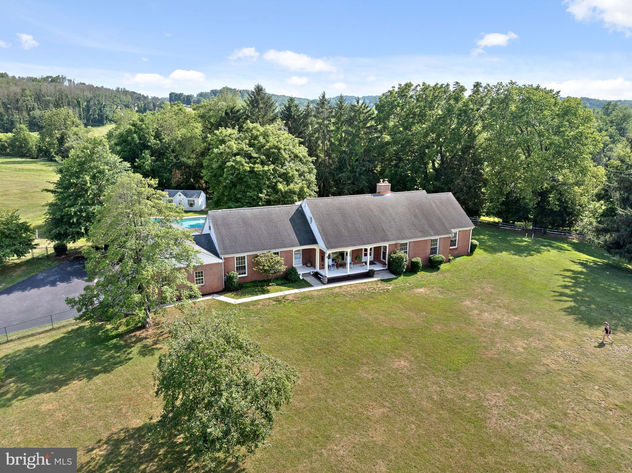 VALLEY FORGE - Residential