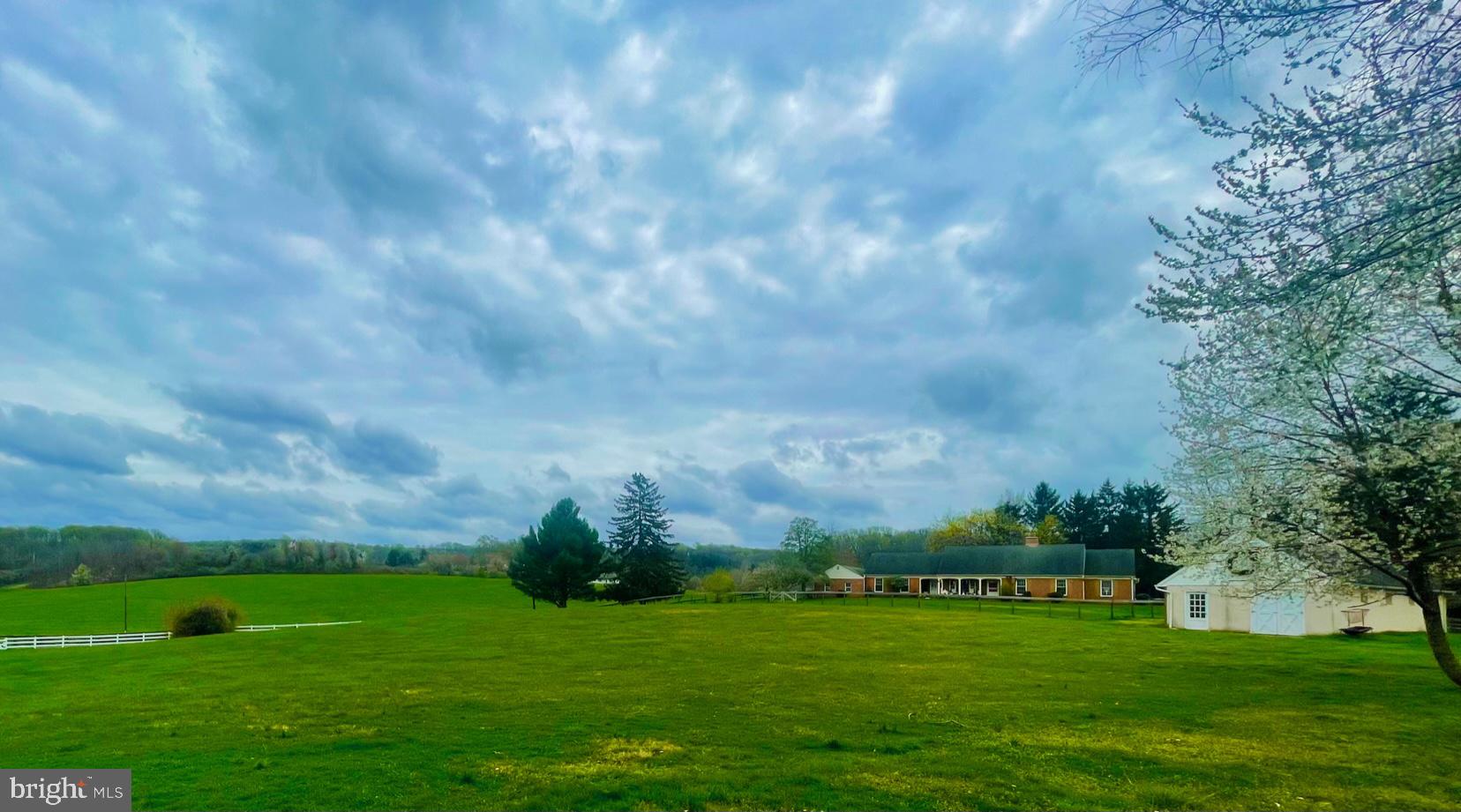 VALLEY FORGE - Residential