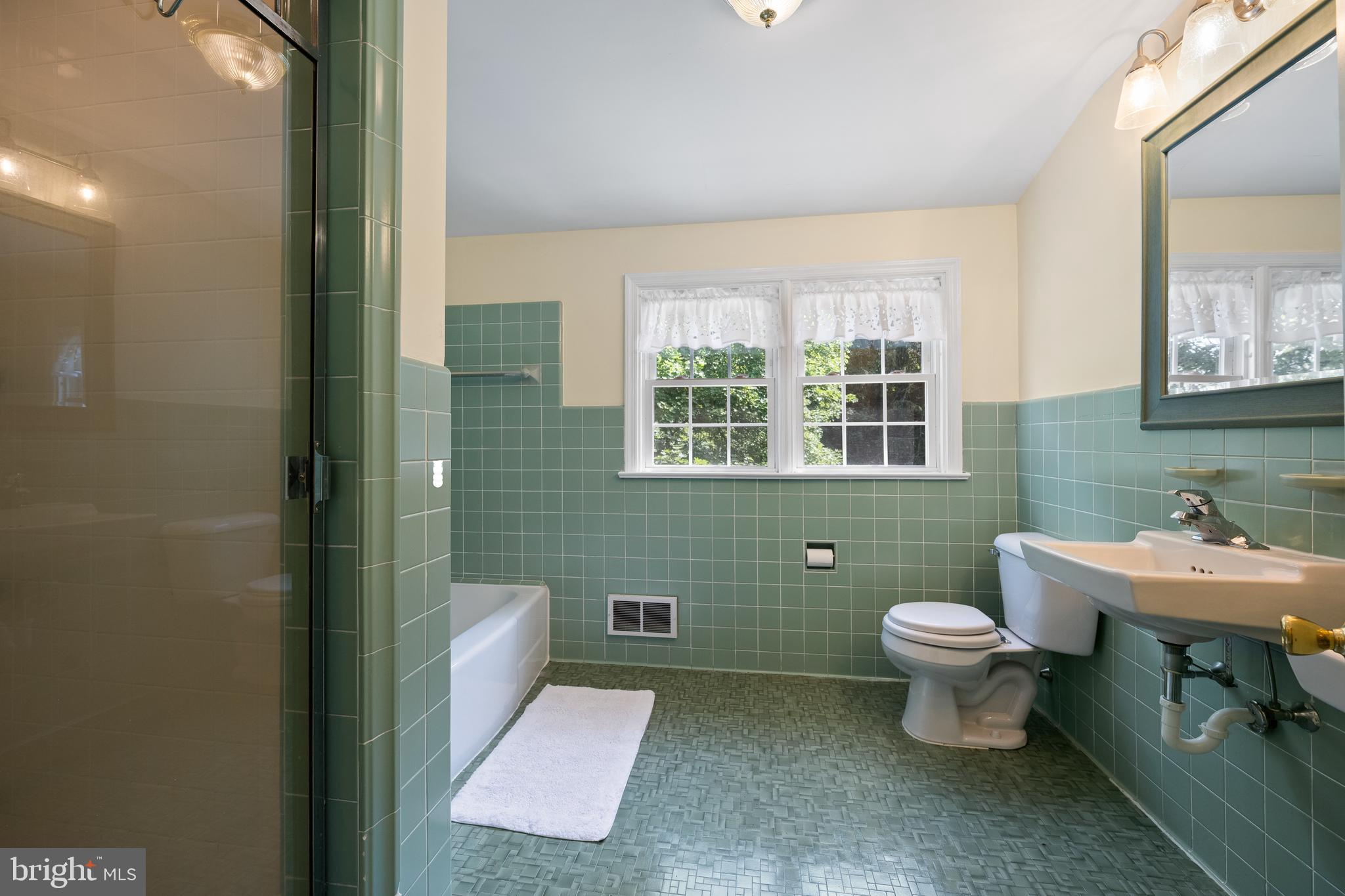 VALLEY FORGE - Residential