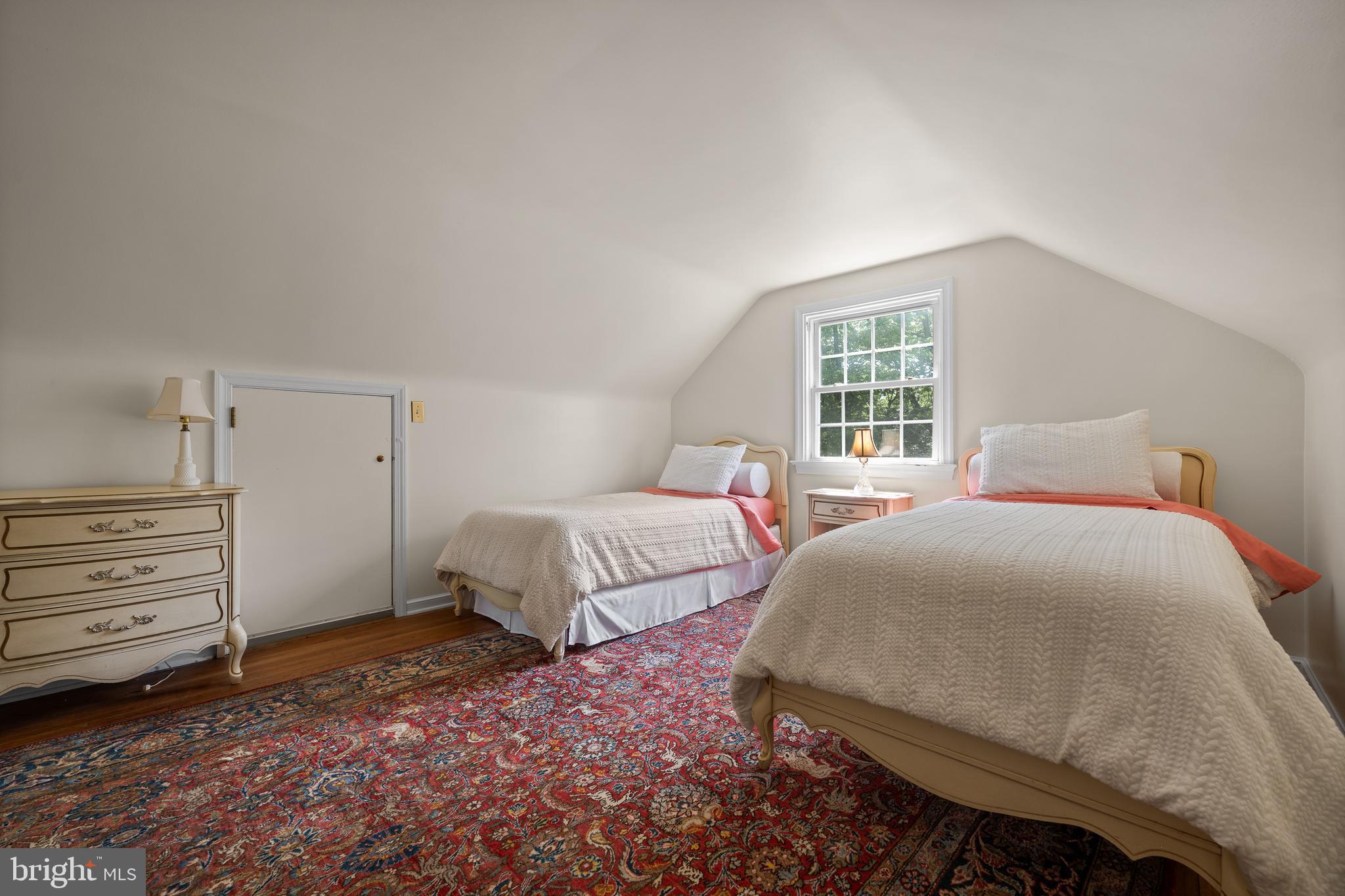 VALLEY FORGE - Residential