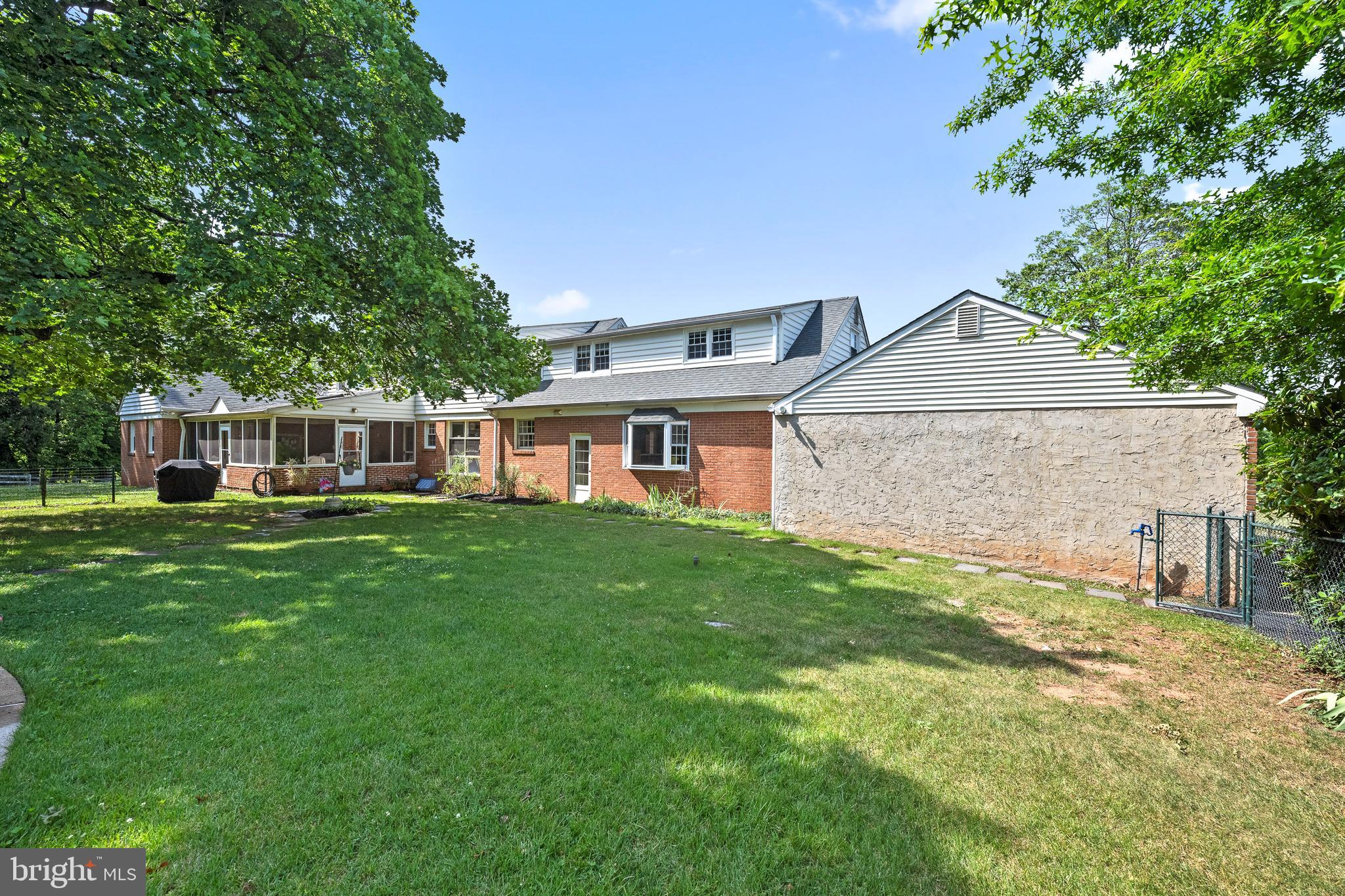 VALLEY FORGE - Residential