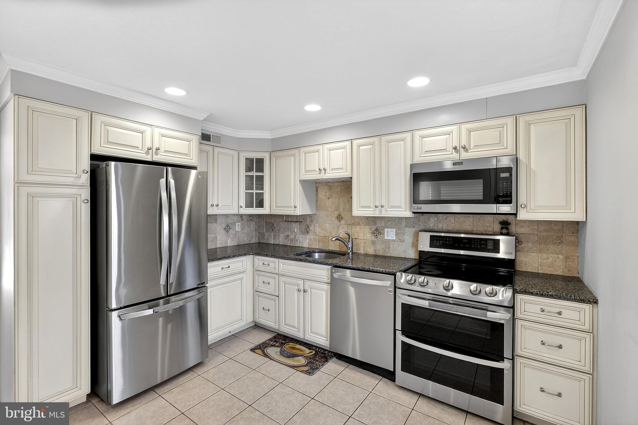 GREENLEAF - Residential